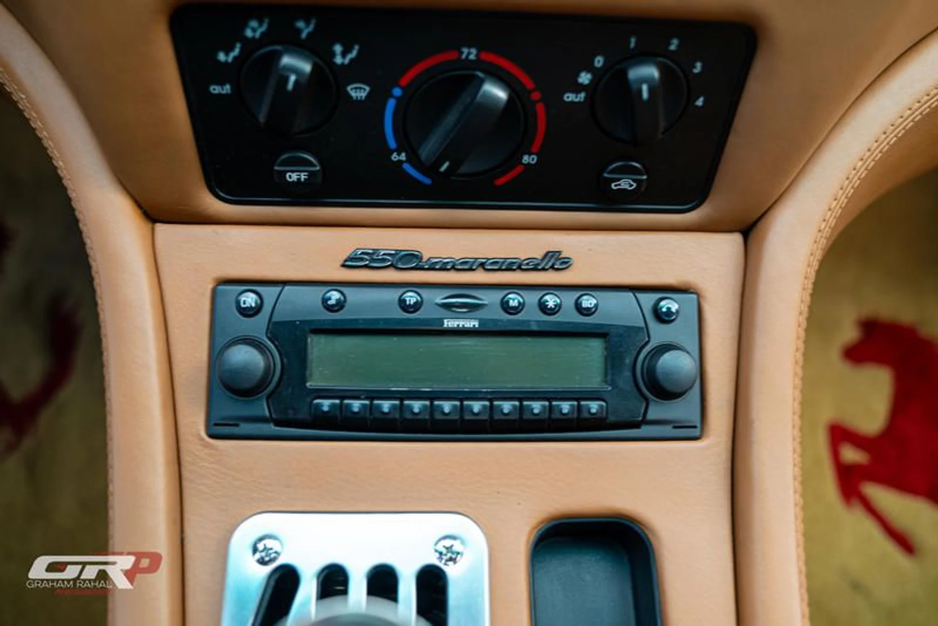 mph033_149710272_15230175_8579_4224_AED_0_F4_B5_CAE_4_F06_B_04a8d62c9c