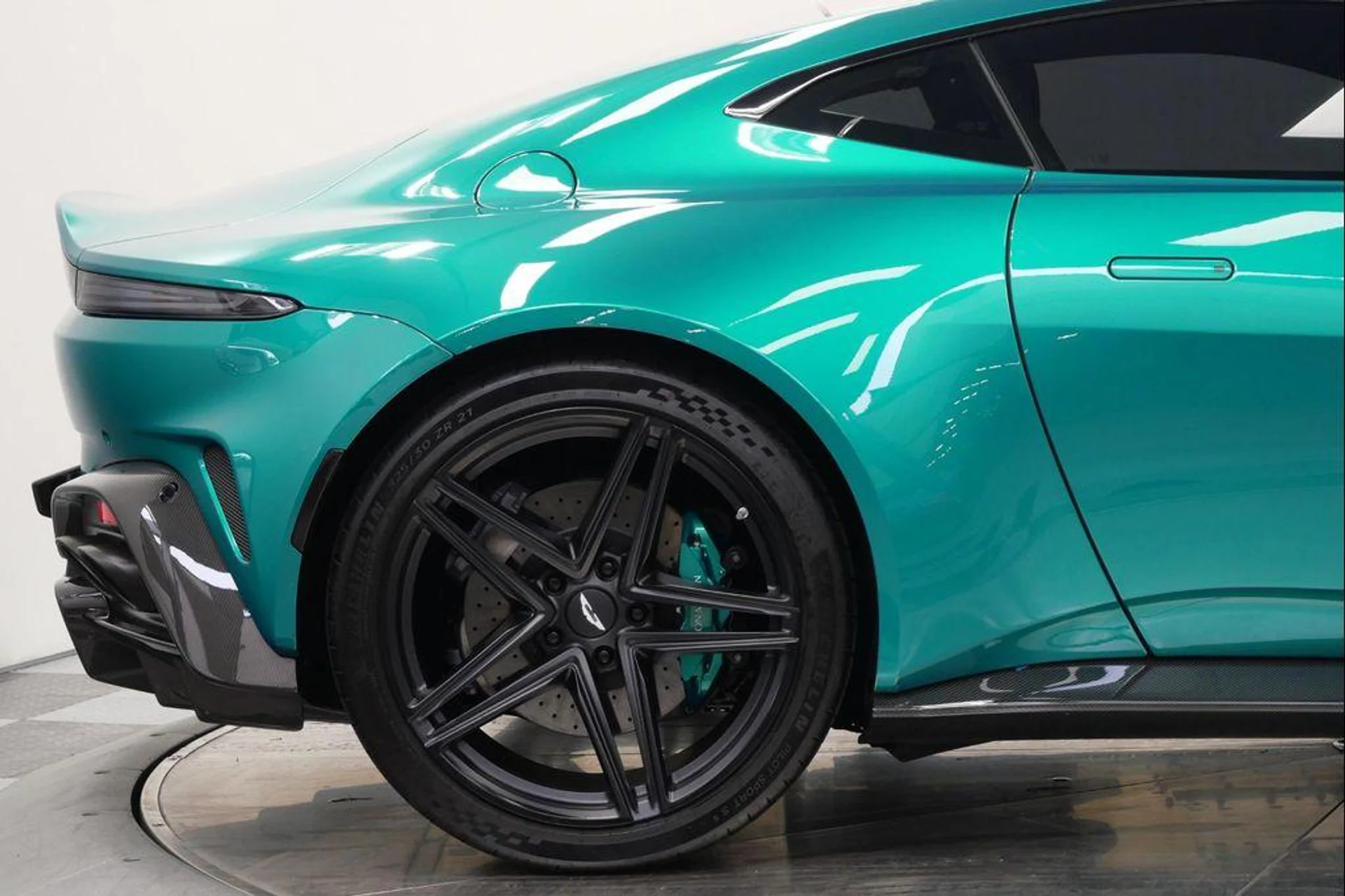 mph033_1527279110_1_9on53t_K_Hrp_R8j_EW_6_T_Jg_D_Bm_Xe0_707287228e