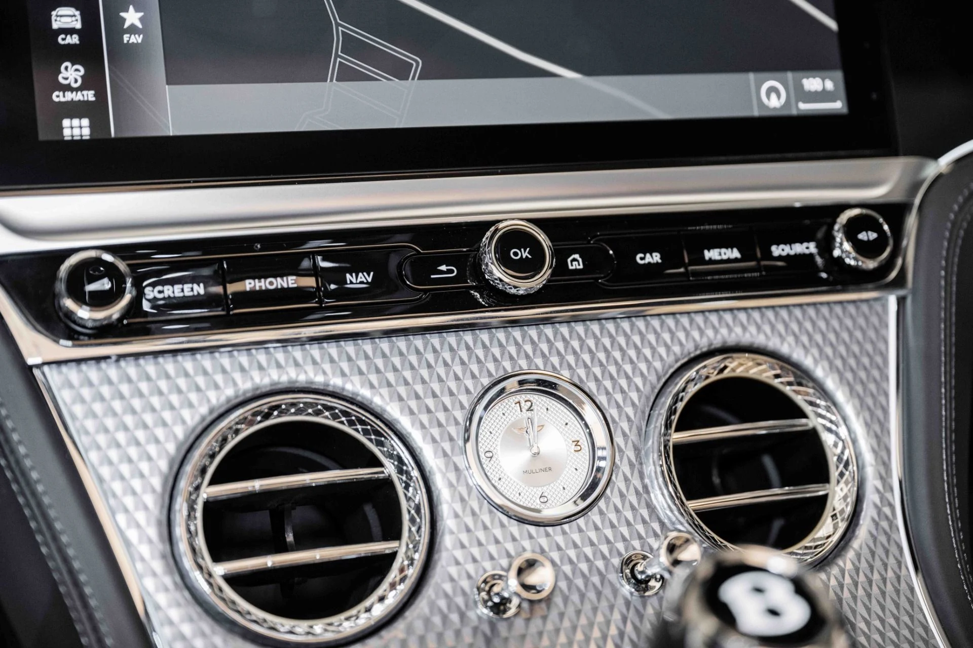 mph033_1527884409_Used_2024_Bentley_Continental_GTC_Mulliner_W12_1720134236_3a7671394d