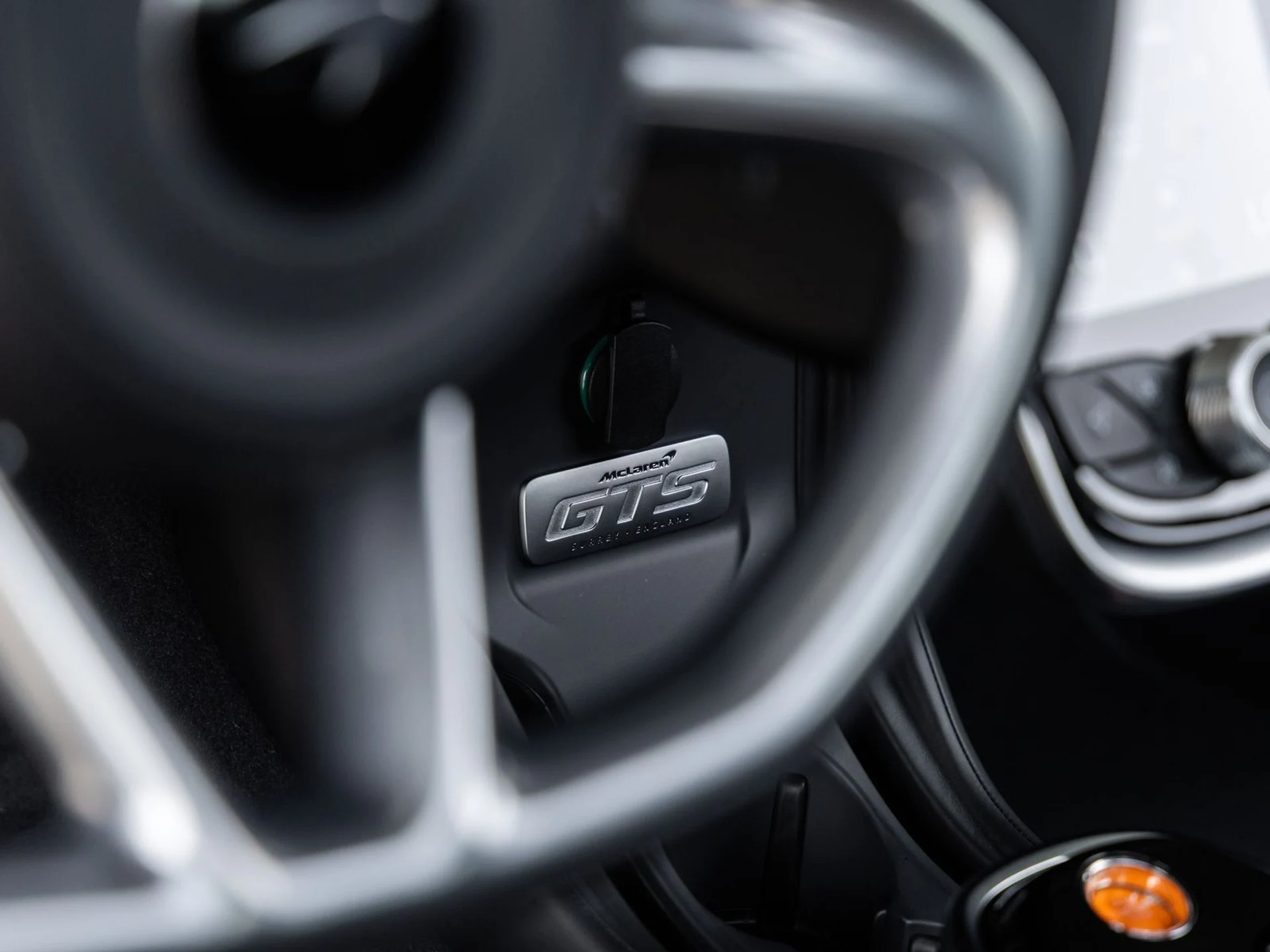 mph033_1530375567_34_c8f663613a