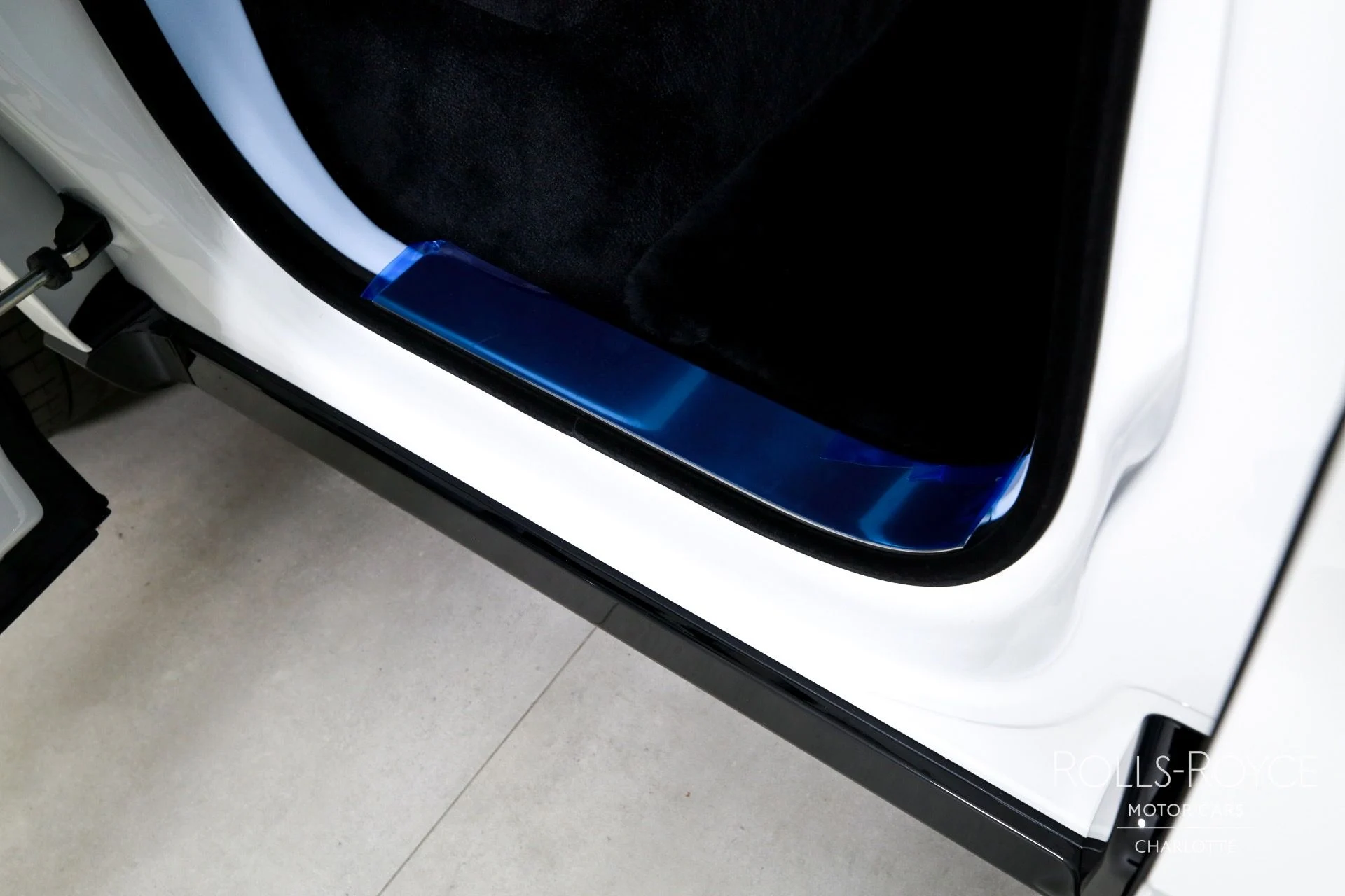 mph033_1535290719_Used_2026_Rolls_Royce_Cullinan_1759509260_6d72764a6c