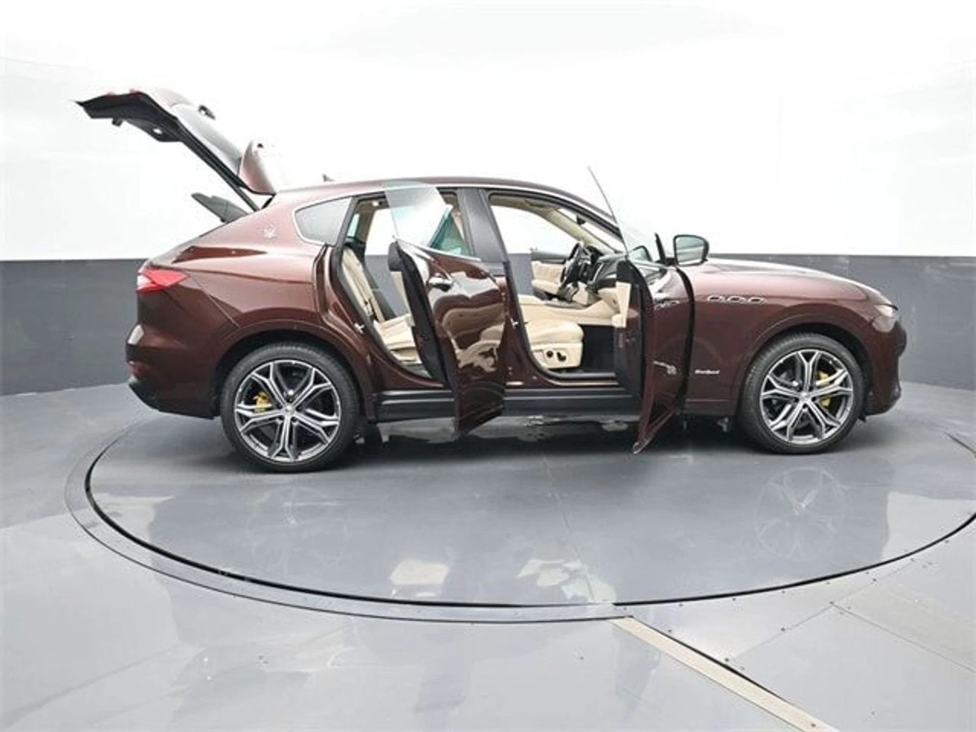 mph033_1535569735_af164741085a943996d641eba5adee90x_037a564cee