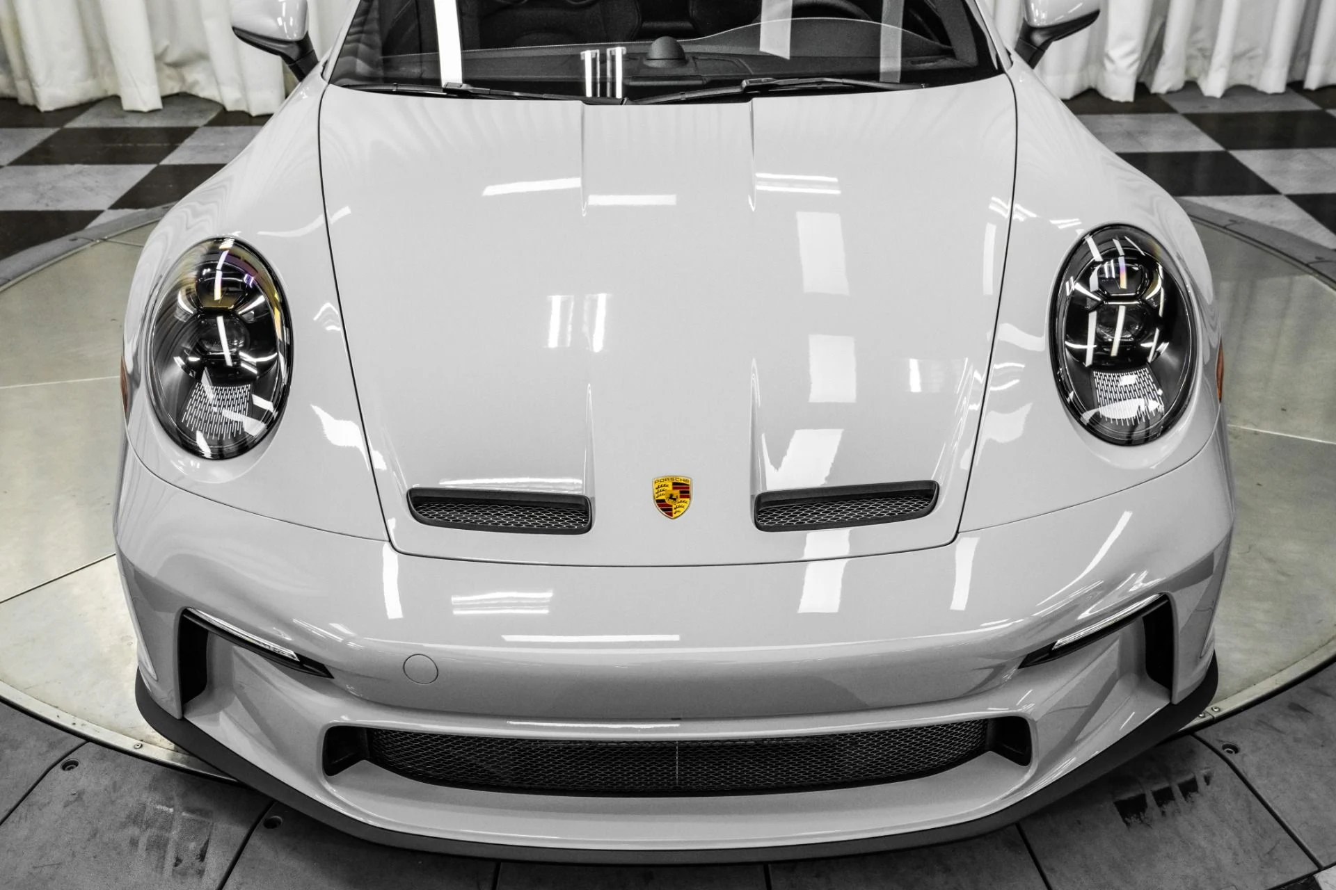 mph033_1553416426_Used_2024_Porsche_911_GT_3_Touring_1761943972_c724856d9b