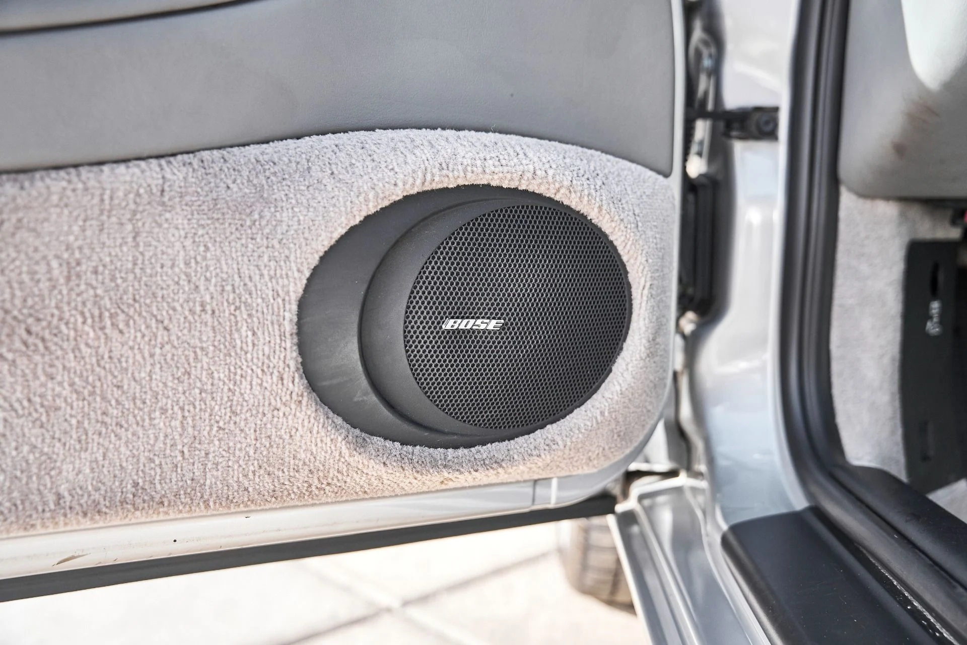 mph033_1555165963_Used_2002_Porsche_911_Carrera_1766458452_30fdbdb51d