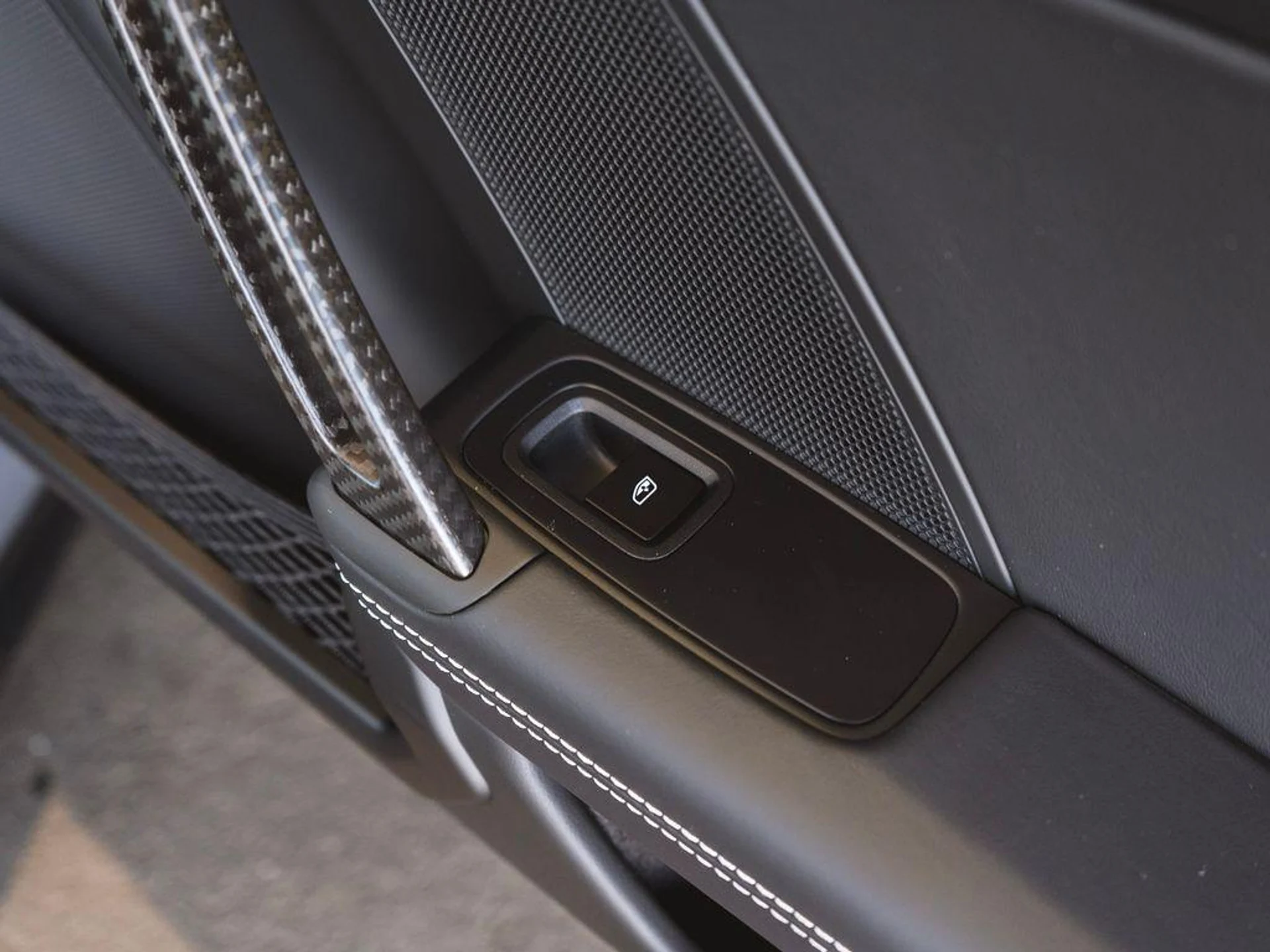 mph033_1562109761_b_Lh6_Vheh_M_Qa_Ui_Oc_X76y_Ifokcg_Lw_752bfbfd6a