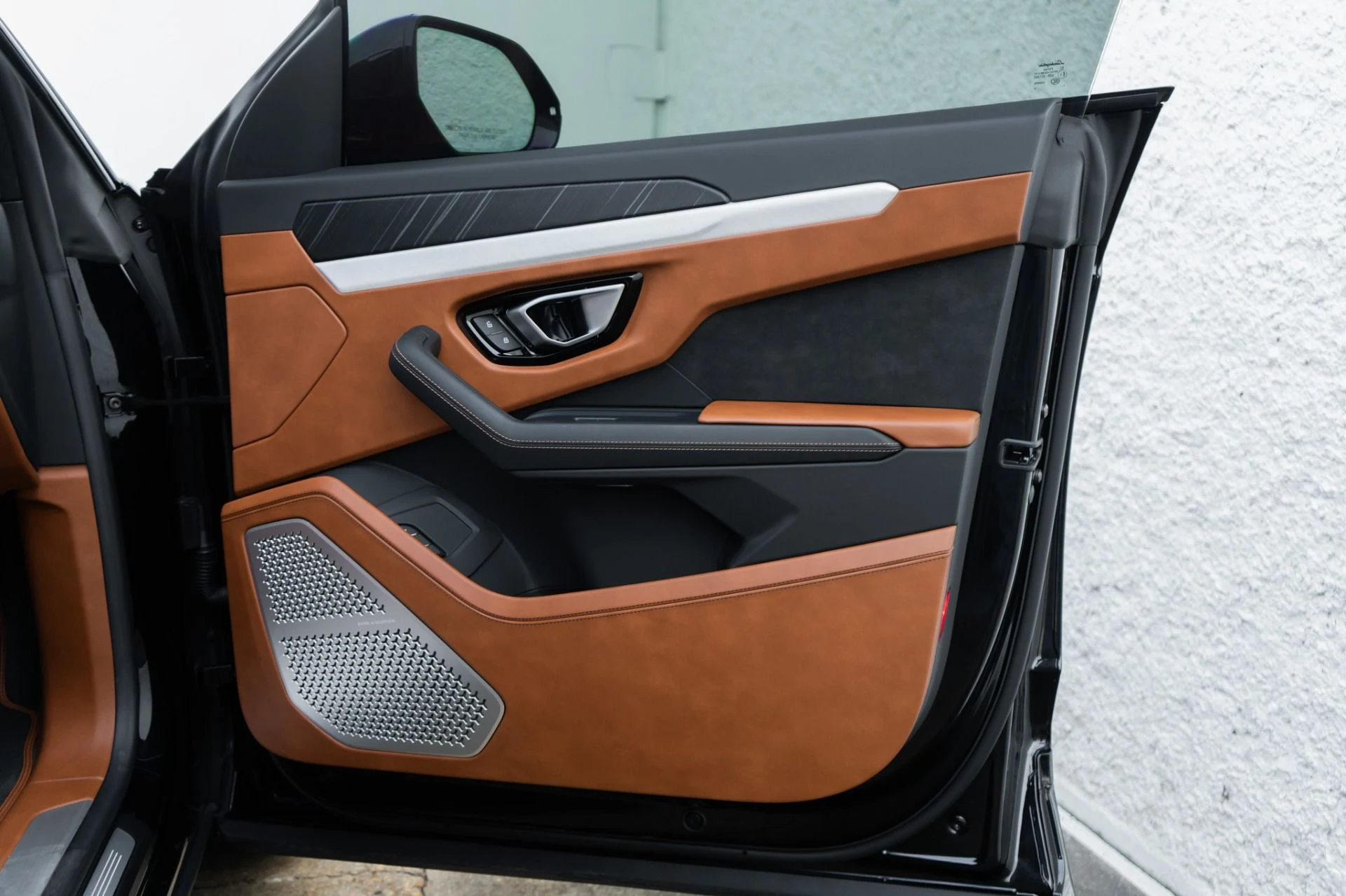 mph033_1565884819_Used_2022_Lamborghini_Urus_1777500470_1134a578f7