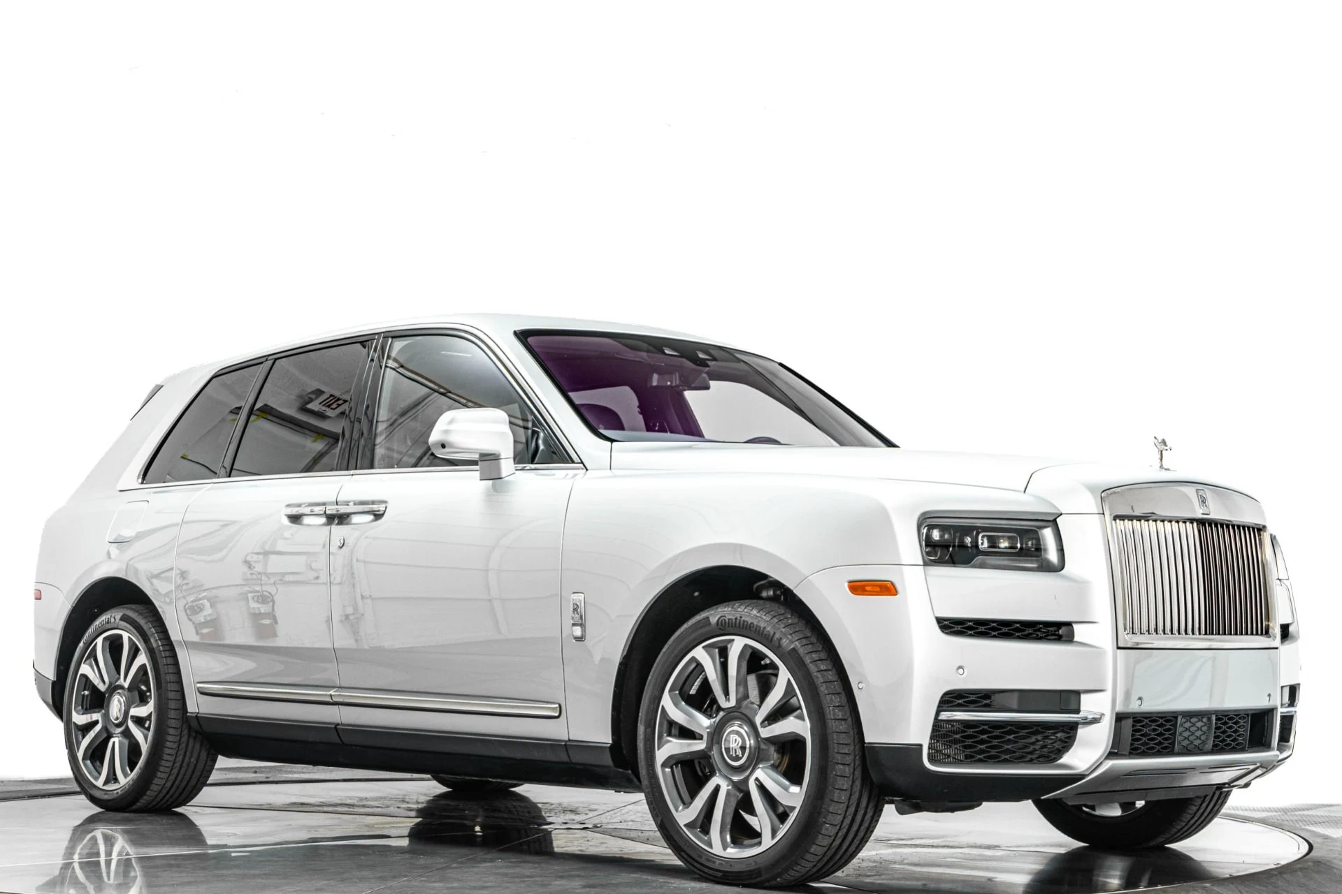 mph033_1570571600_Used_2023_Rolls_Royce_Cullinan_1792518070_f4b56c2aba