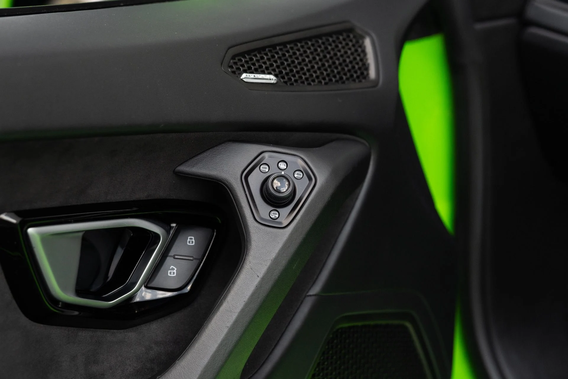 mph033_1573550913_Used_2020_Lamborghini_Huracan_EVO_1770872075_81eb1a8b76