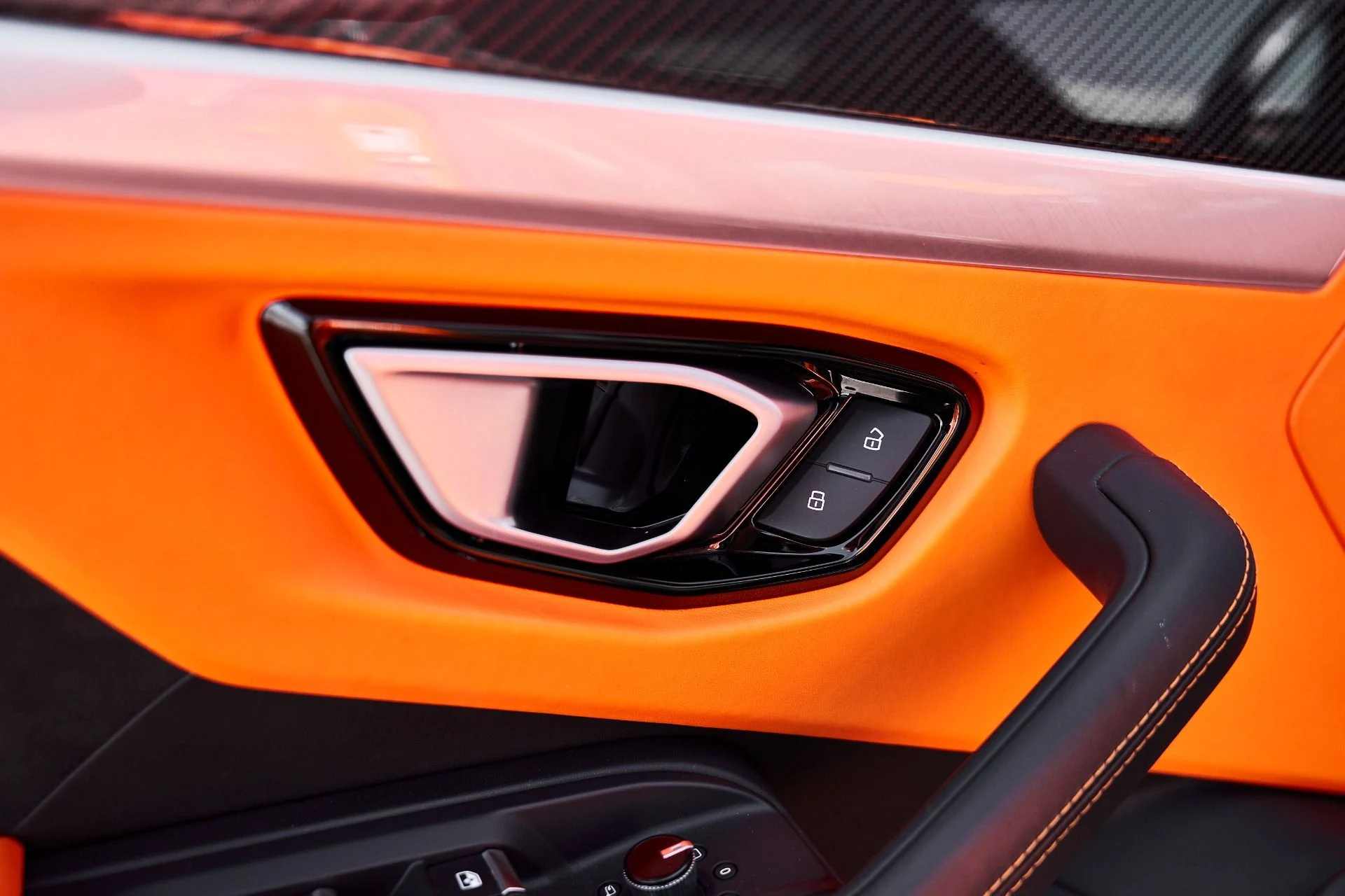 mph033_1573571095_Used_2022_Lamborghini_Urus_1778204432_482f13e76f