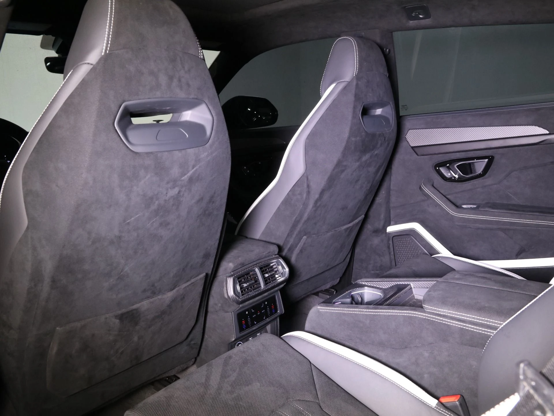 mph033_1580717113_Used_2023_Lamborghini_Urus_Performante_1732871957_294b925c7e