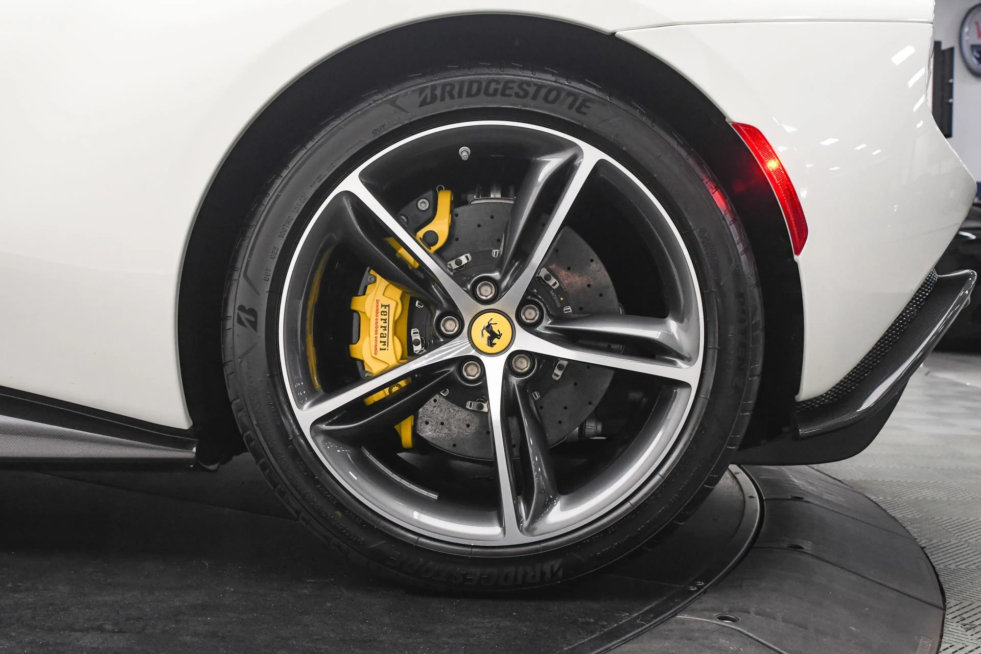 mph033_1581507655_Used_2023_Ferrari_296_GTS_1753430624_36158805c3