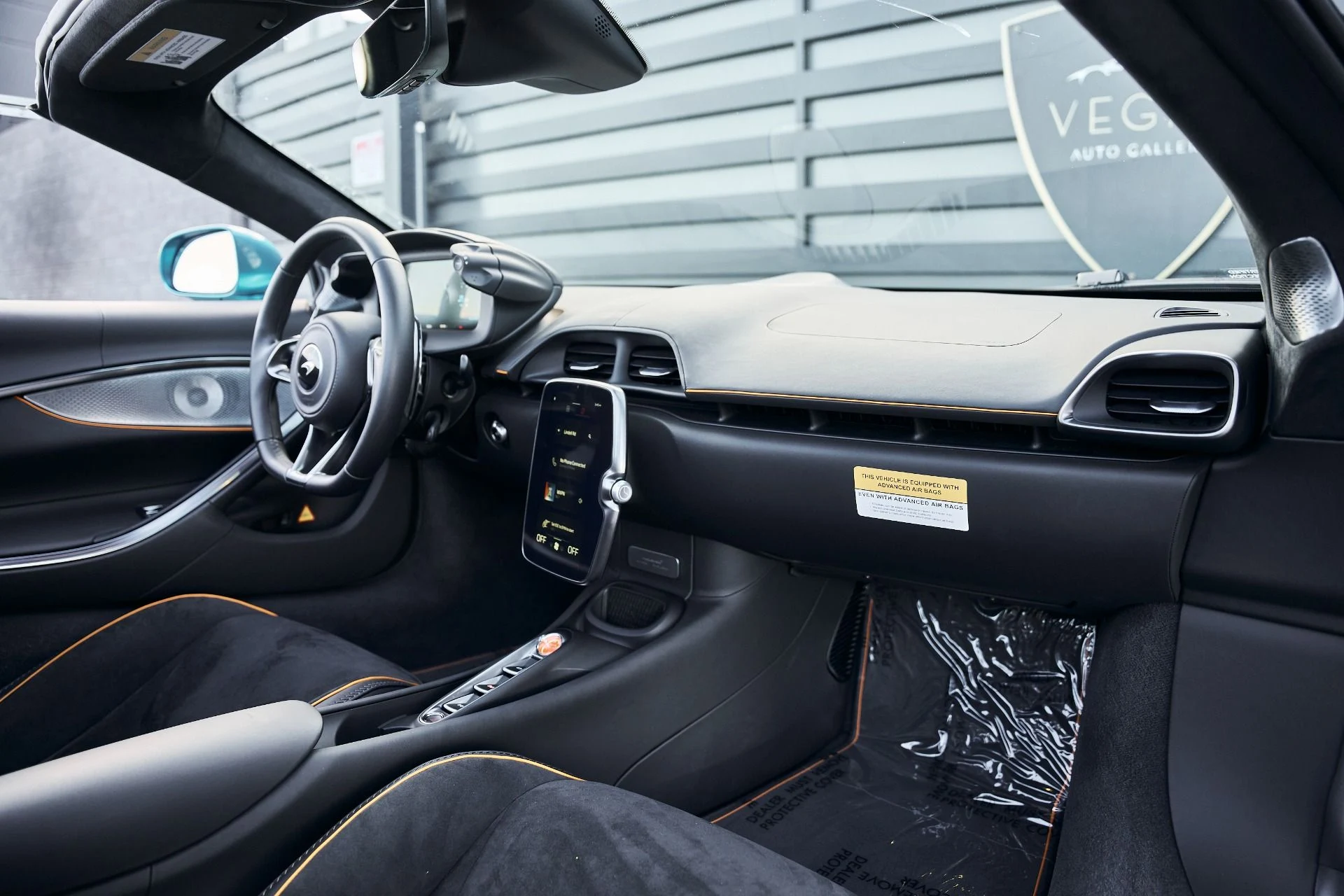 mph033_1589600236_Used_2025_Mc_Laren_Artura_1771382314_59486dccc9