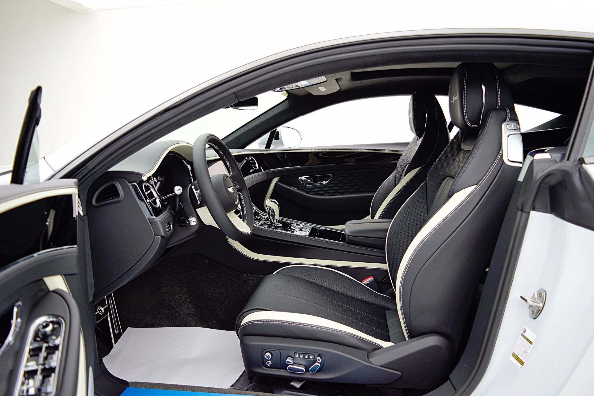 mph033_159447579_Used_2025_Bentley_Continental_GT_Speed_LEASE_OPTIONS_AVAILABLE_49271ace04