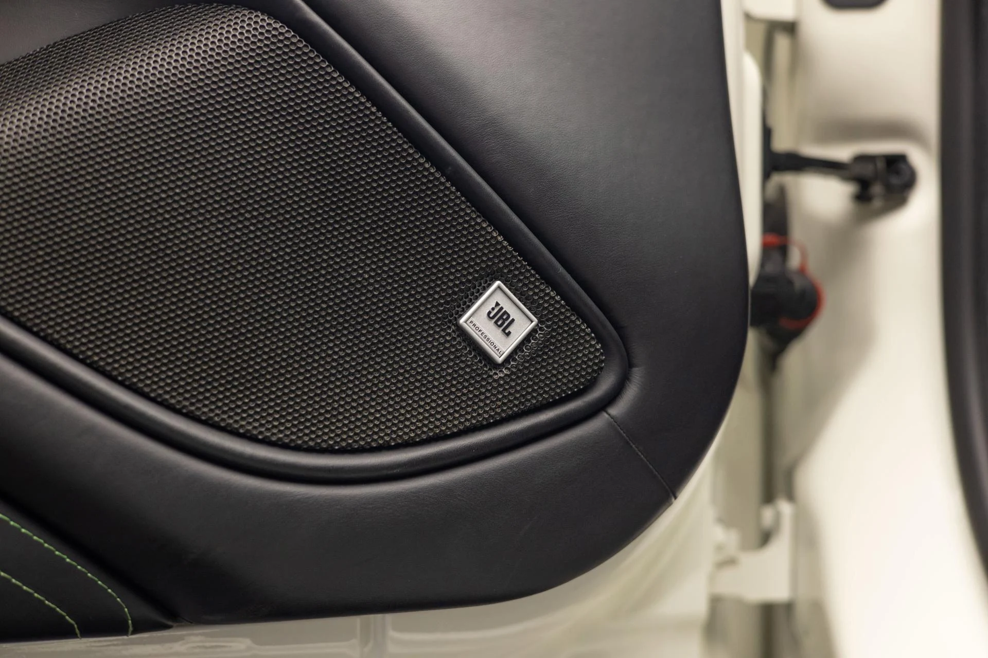 mph033_1610218051_Used_2014_Ferrari_F12berlinetta_Berlinetta_1755332564_f9259e36f7