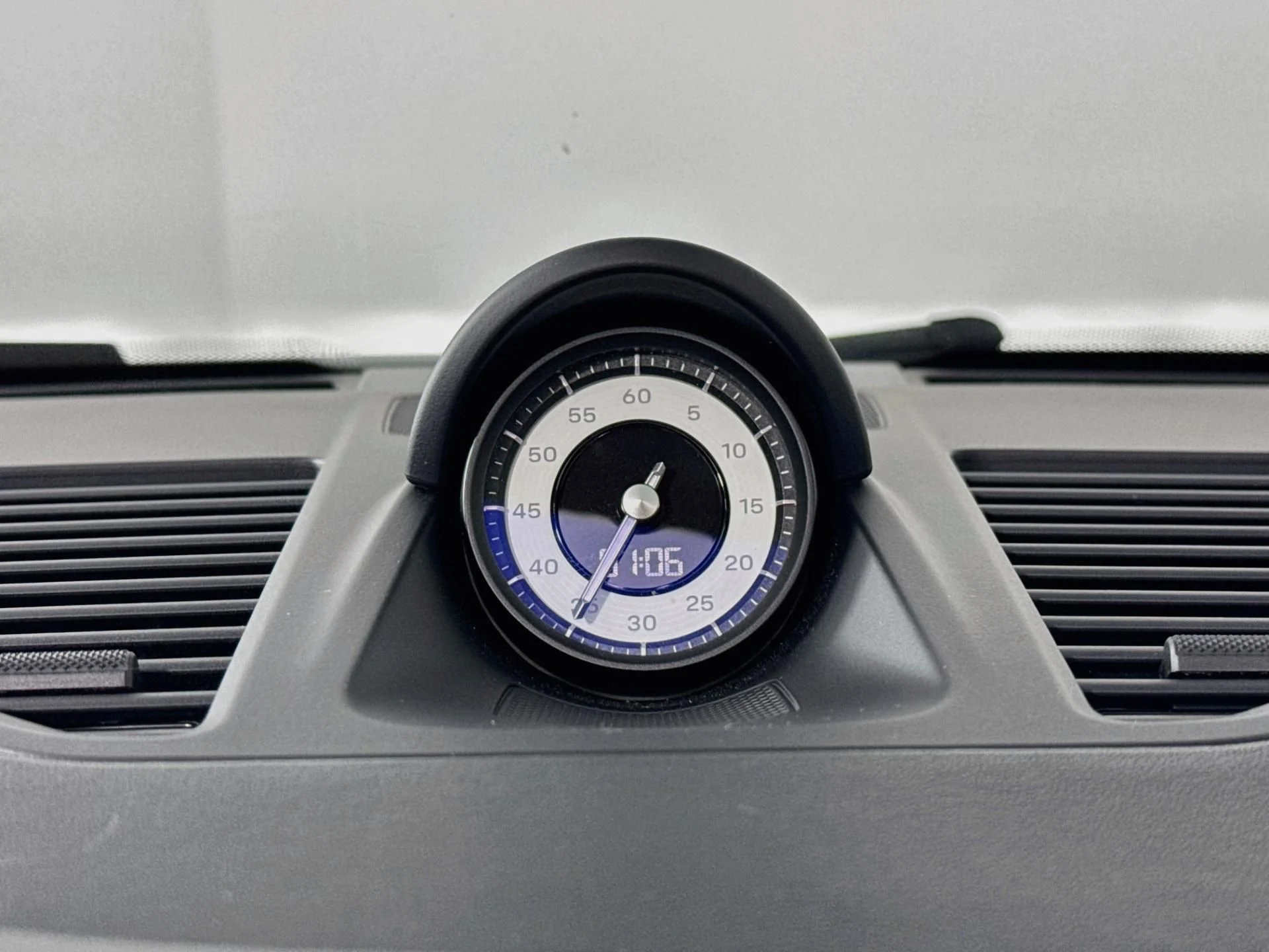 mph033_1614755881_Used_2021_Porsche_911_Targa_4_S_1789669359_834f4044b5