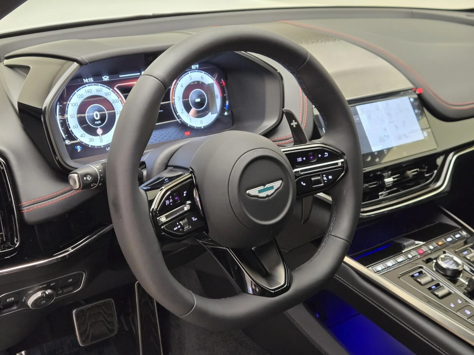 mph033_1616015248_New_2026_Aston_Martin_DBX_S_1776835398_fe43dcd11d