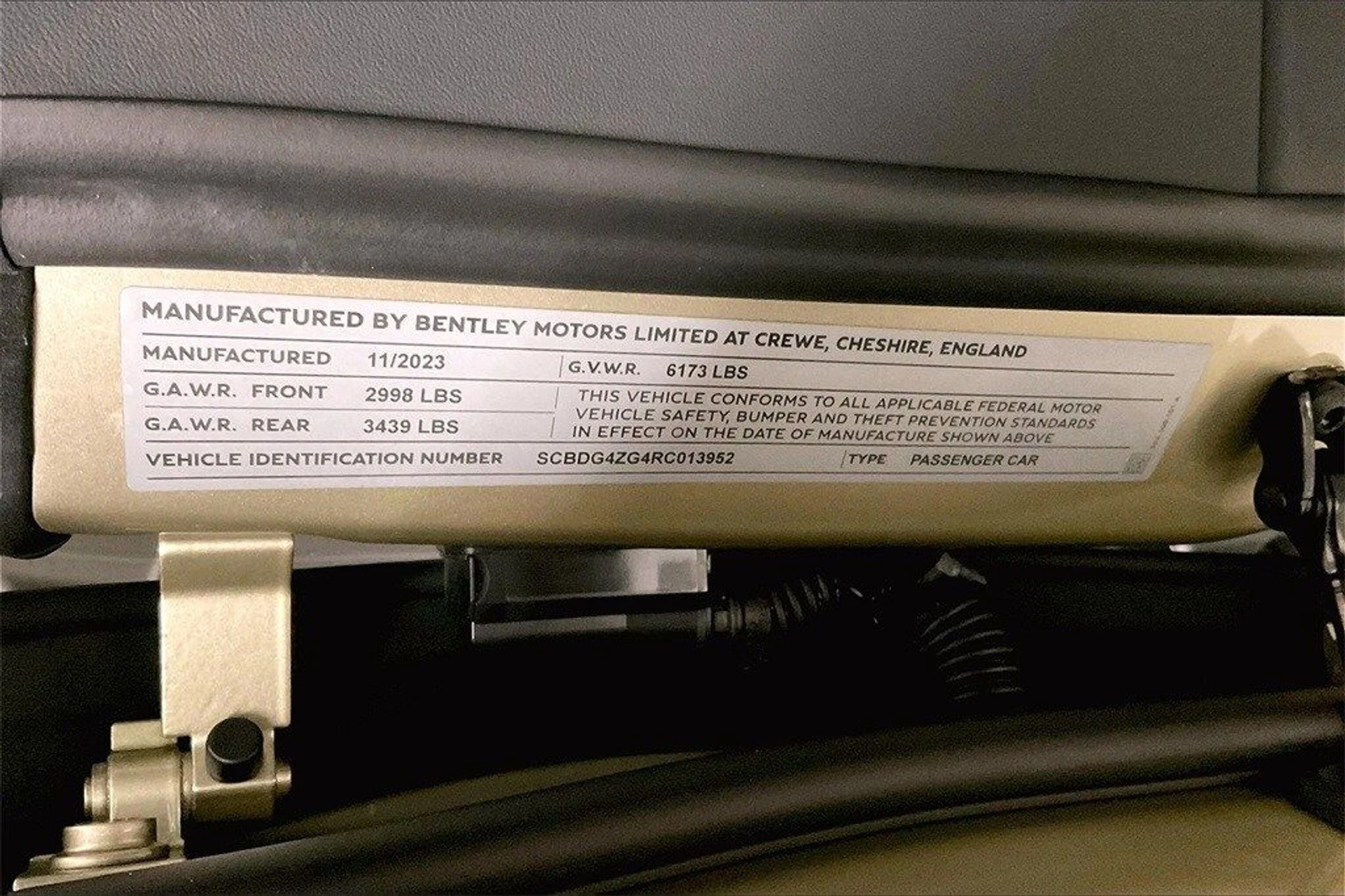 mph033_1620247163_f1f3194a8d635b6e2398a29c76c5b97dx_ad0b564877