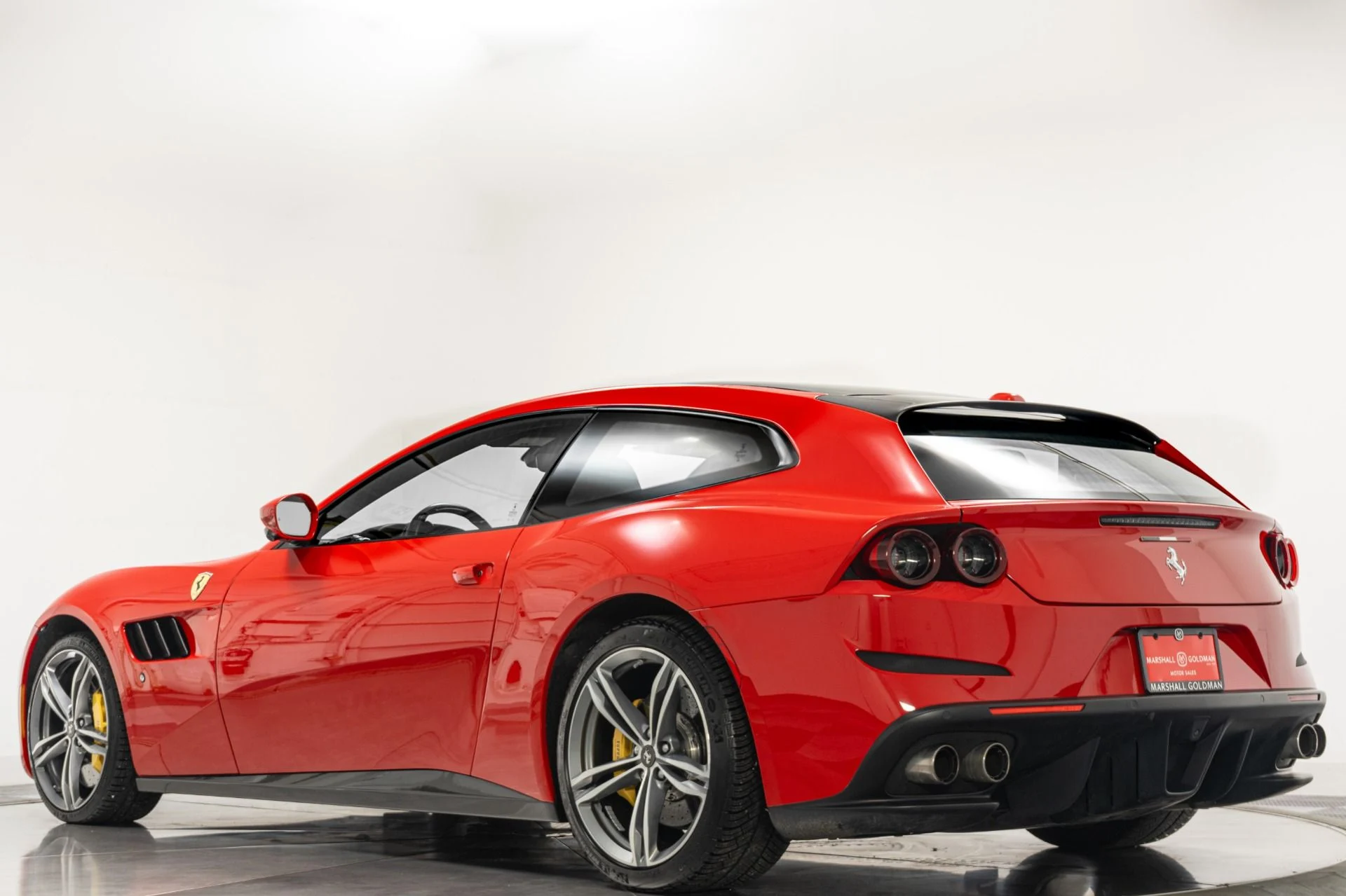 mph033_1632866799_Used_2020_Ferrari_GTC_4_Lusso_V12_Power_Passenger_Display_Carbon_Fiber_Interior_Trim_1776369259_81d7af3874