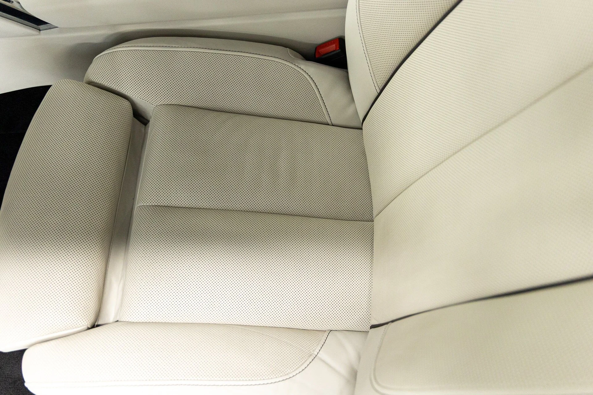 mph033_16345201_6fa5c0922983941651b0789af7b92218x_9a28db86cc