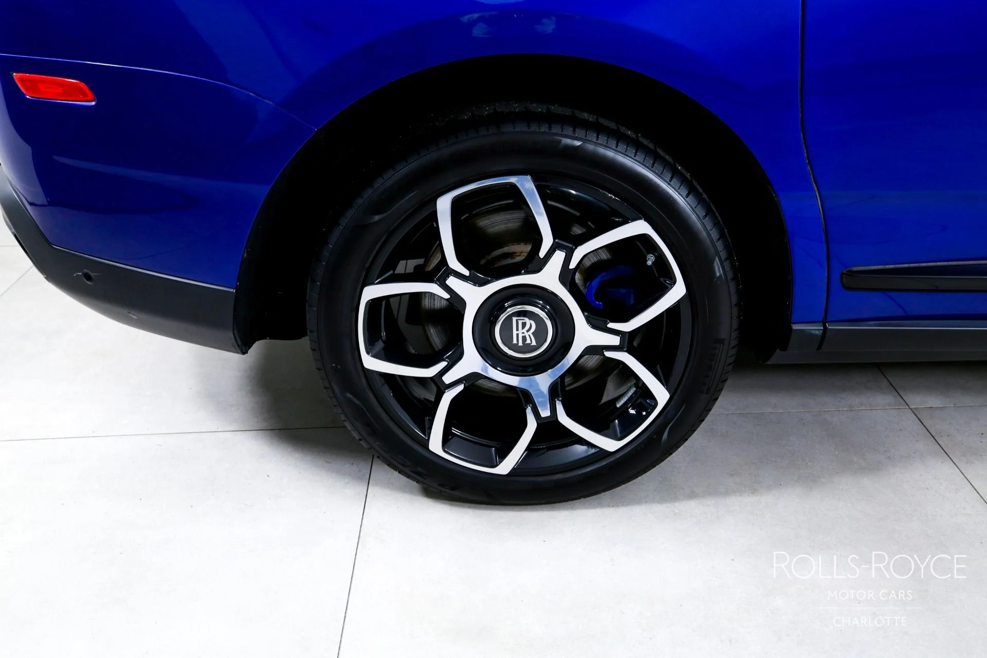 mph033_163531719_Used_2021_Rolls_Royce_Black_Badge_Cullinan_1768490546_936b3b7bd5