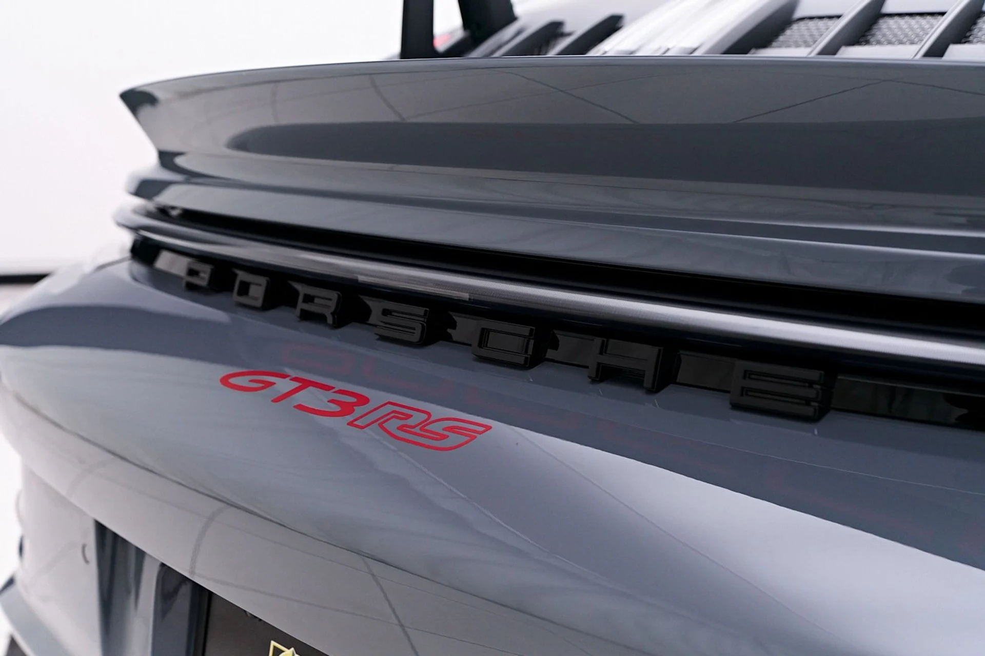 mph033_164082186_Used_2024_Porsche_911_GT_3_RS_1740854858_c331688676