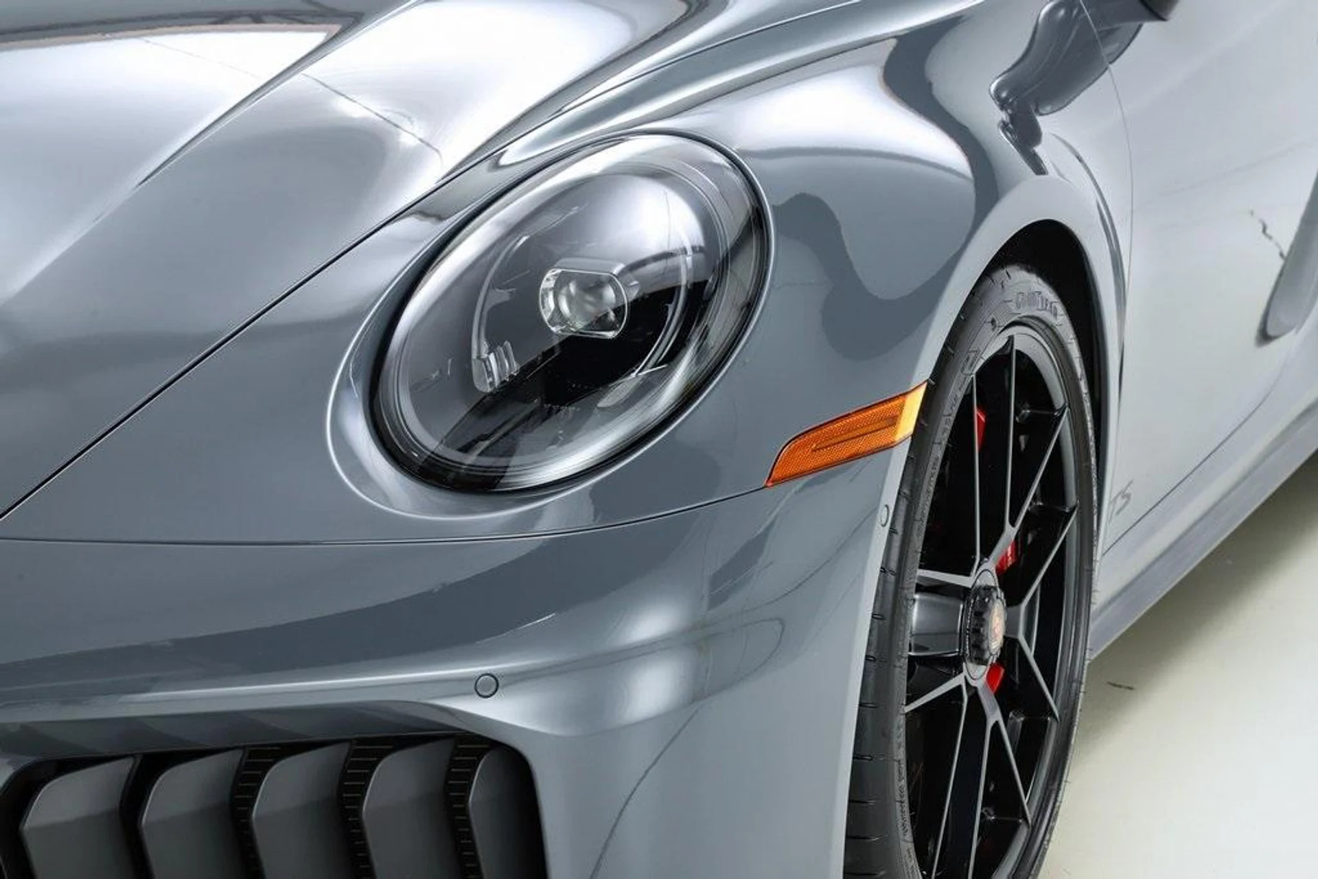 mph033_1667085877_Sr_Os_O7_P4_VS_0_gold_Rdz_ZU_14g_a427ea8095