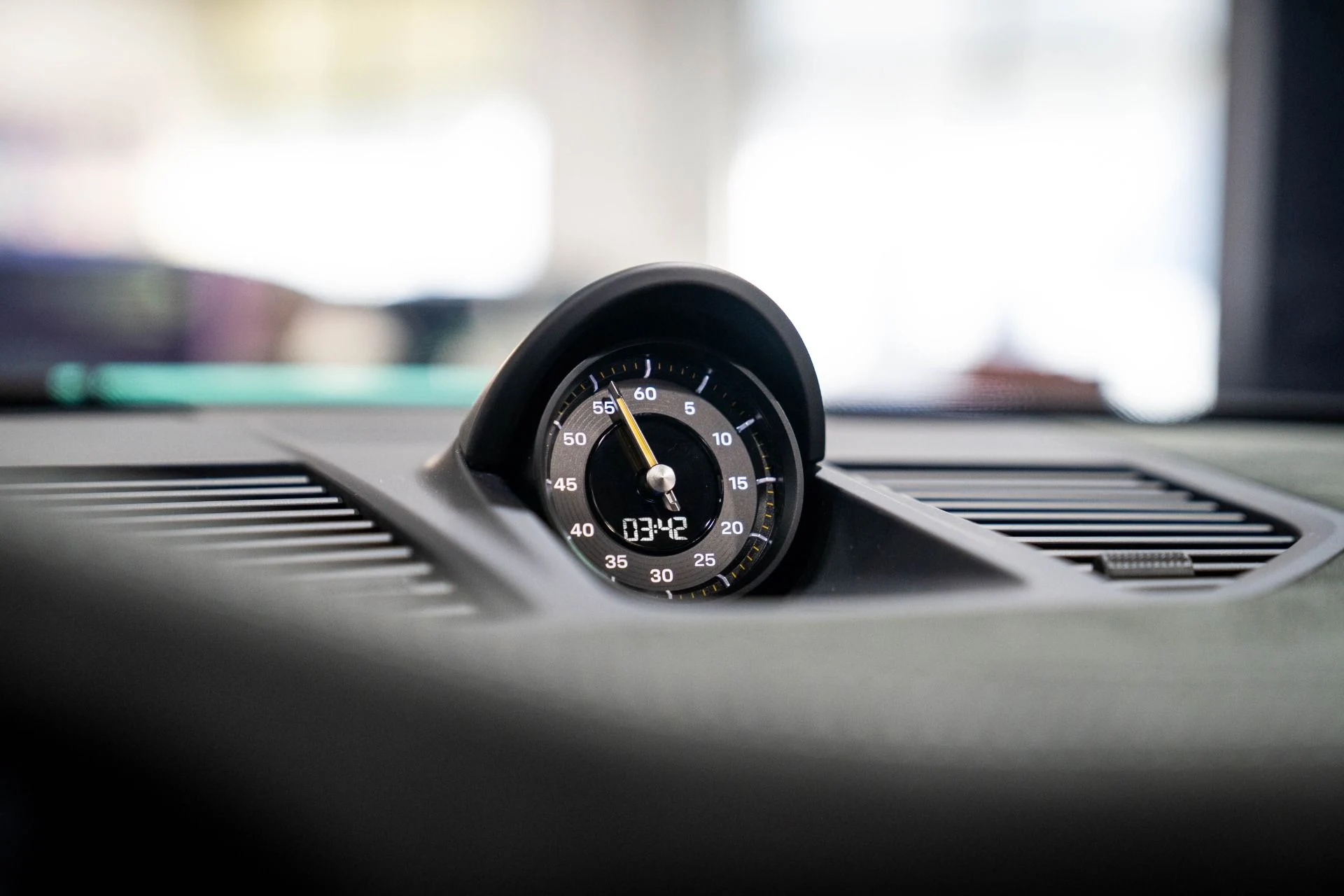 mph033_1667699351_Used_2024_Porsche_911_GT_3_RS_Arctic_Grey_Weissach_Package_1768063572_3f333e4b10