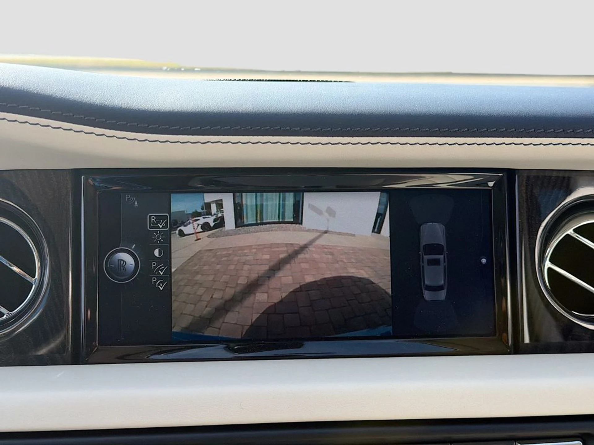 mph033_1691909726_84cd14694f5c0b09278332c1b82b240fx_63247564af