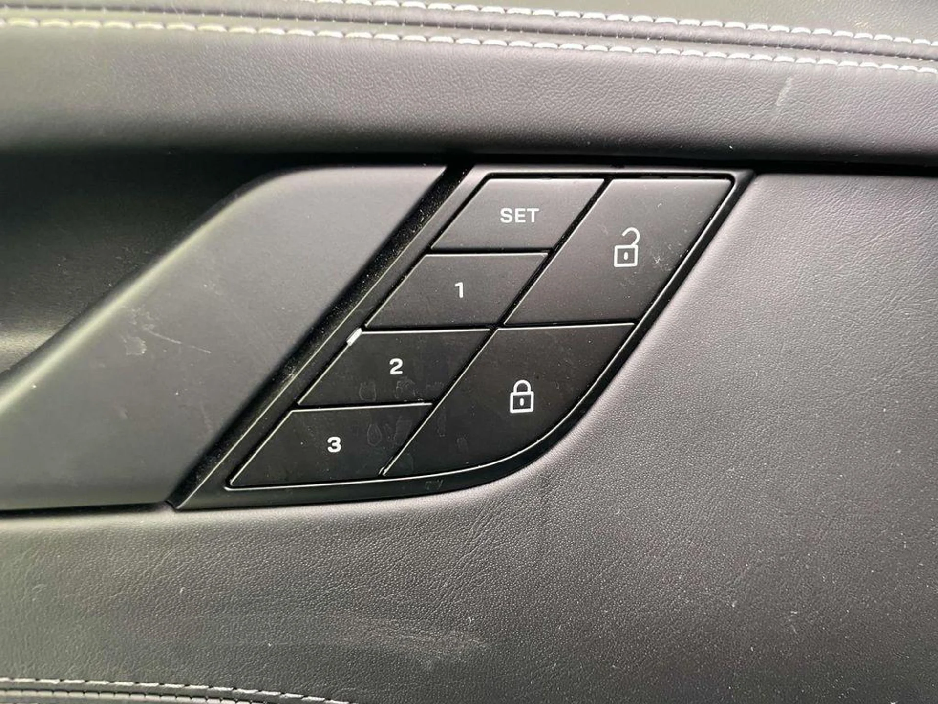 mph033_1696853753_dlcdcs_Qwjg_Yb4_Y_Jf_Dt_Dc_Ai_Pe_VPI_f6a3a4c5ad