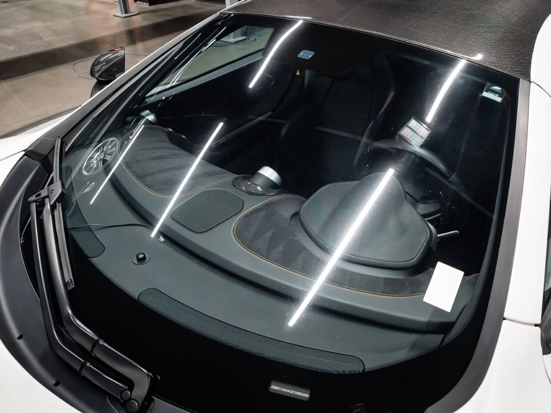 mph033_1724837801_mclaren_mp4_12c_2012_6da2885d24