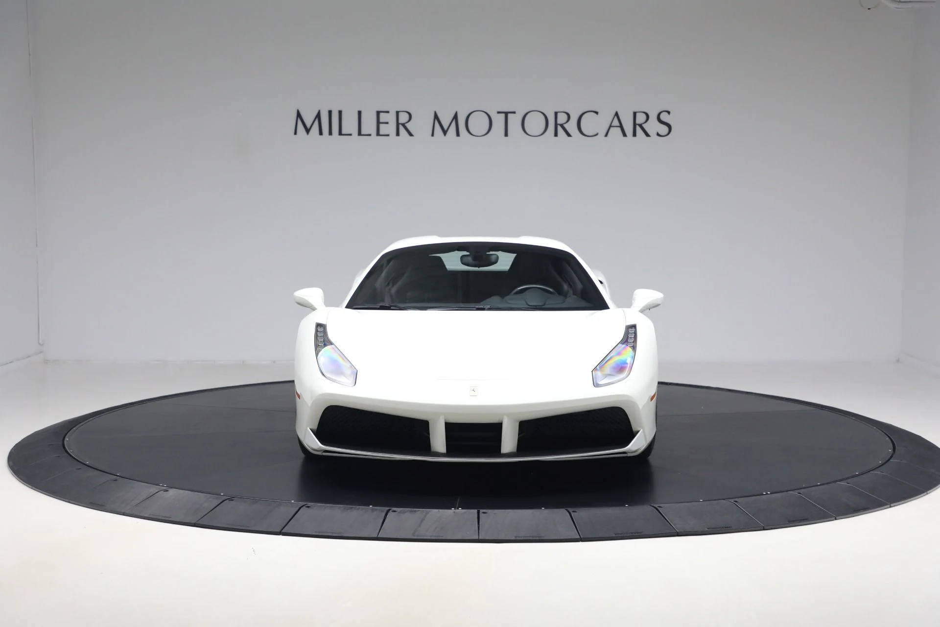 mph033_1729272843_Used_2016_Ferrari_488_Spider_1789756866_13cce9c2d7