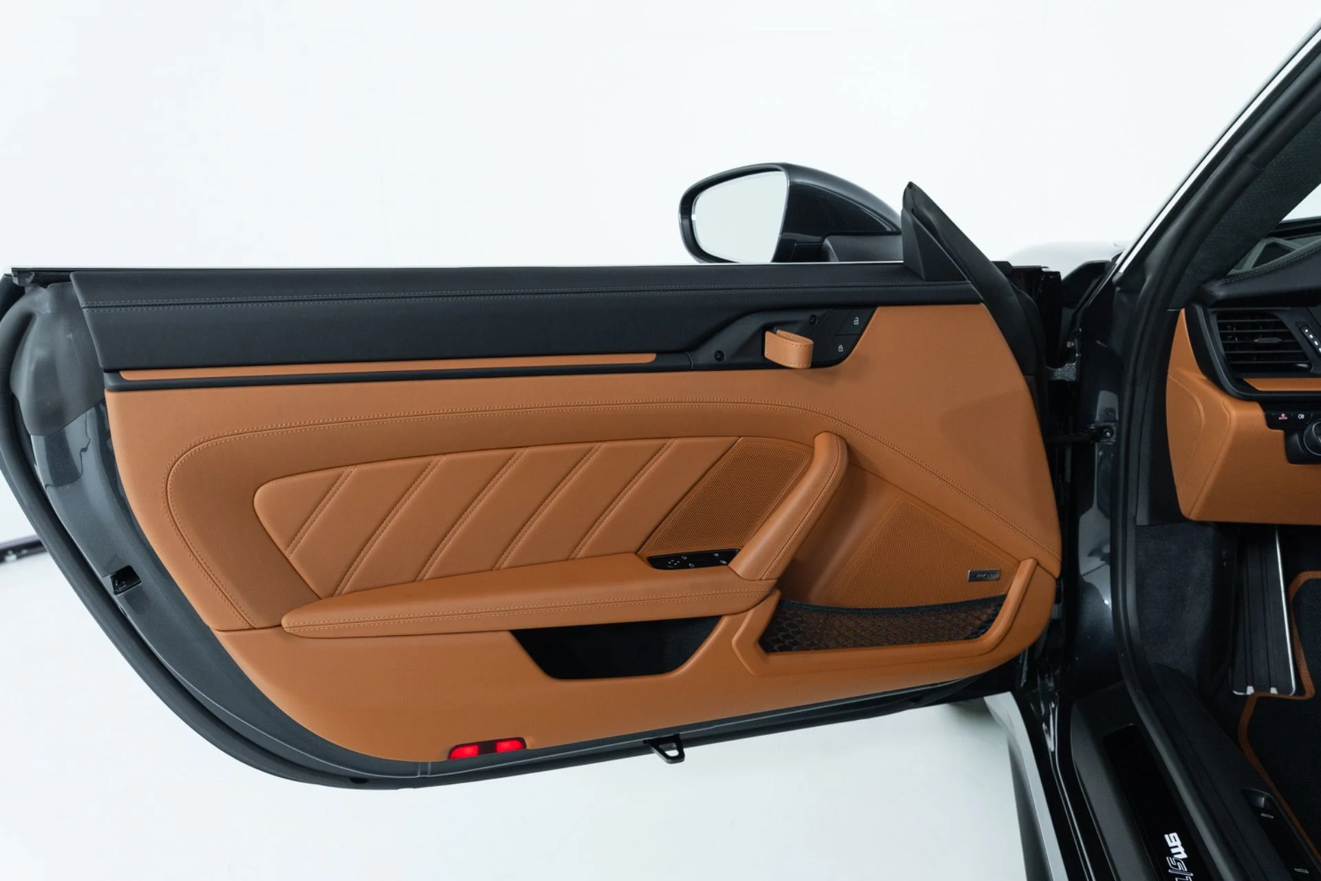mph033_1730615914_Used_2024_Porsche_911_ST_1791913196_a54100f409