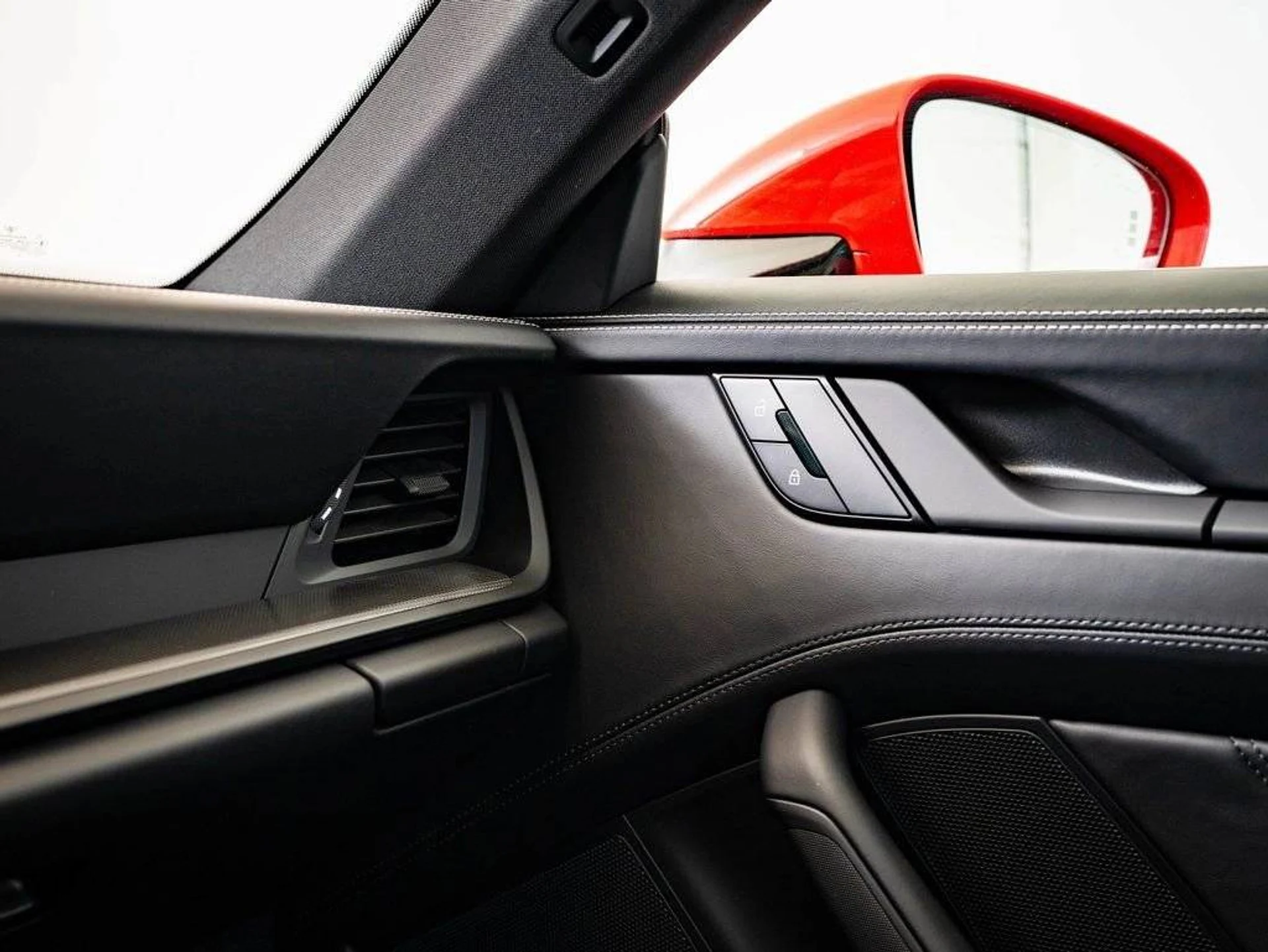 mph033_1733216983_0f940c00d123a9b7a15844f80bfa68b5x_7f566b36de