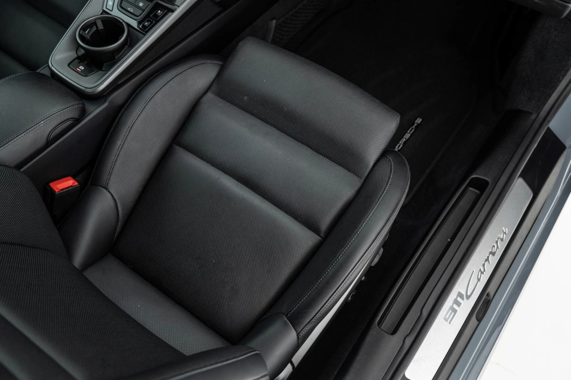 mph033_1737181675_Used_2024_Porsche_911_Carrera_1774628147_ed38c8495d