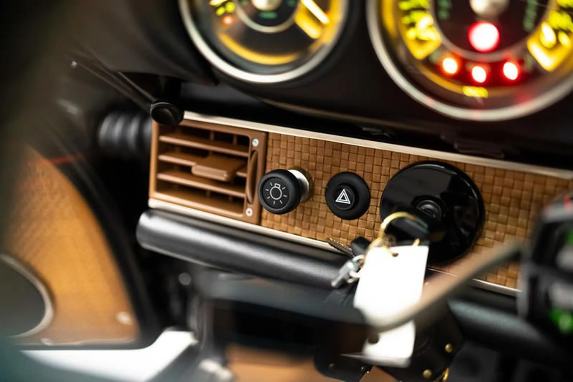 mph033_1738859684_F9_ECD_8_CD_BB_18_4079_A17_B_95_D8_AC_72_EFB_9_8215cda1d4