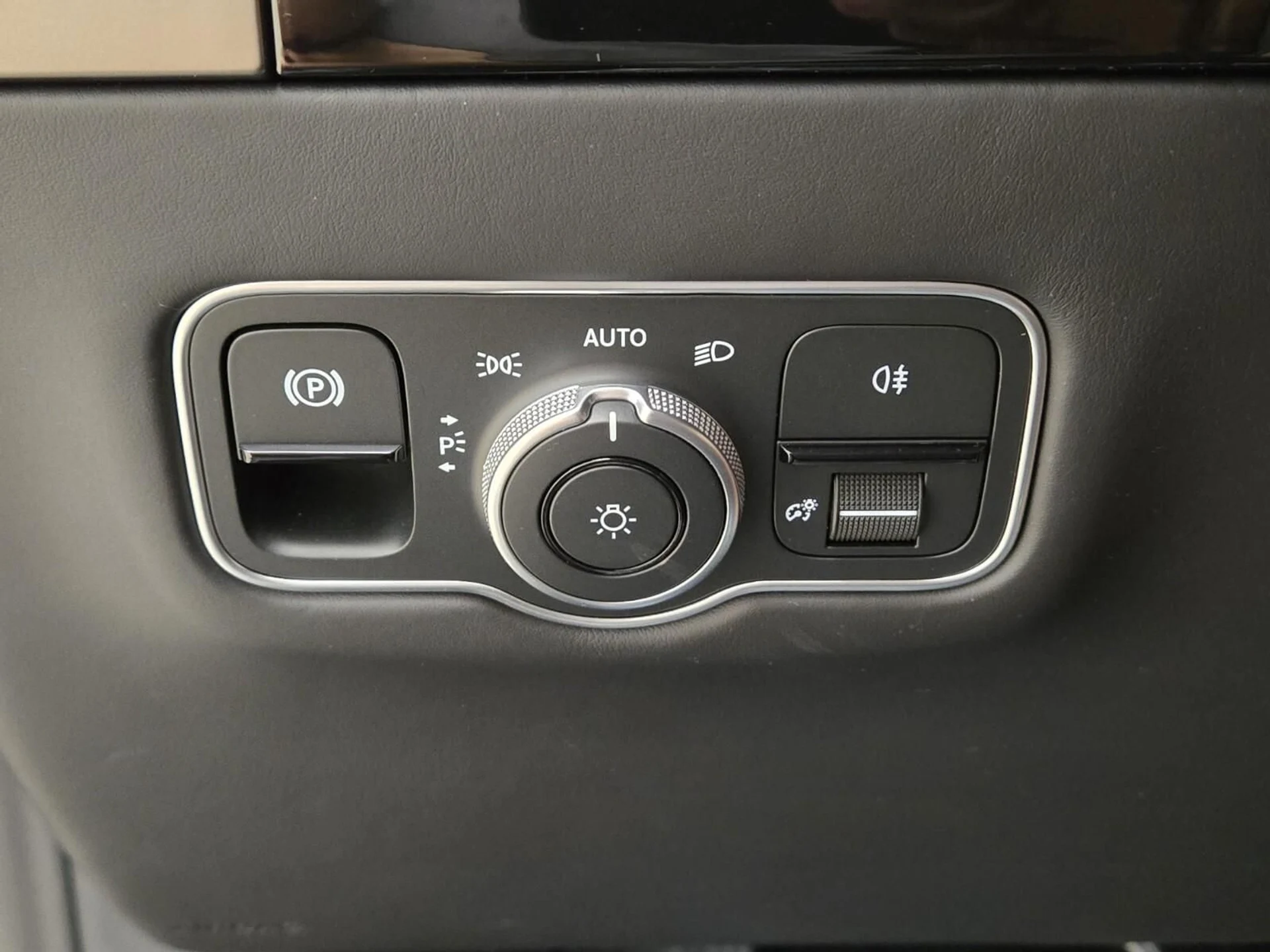 mph033_1741333279_New_2026_Aston_Martin_Vantage_S_1775539091_230014f3e8