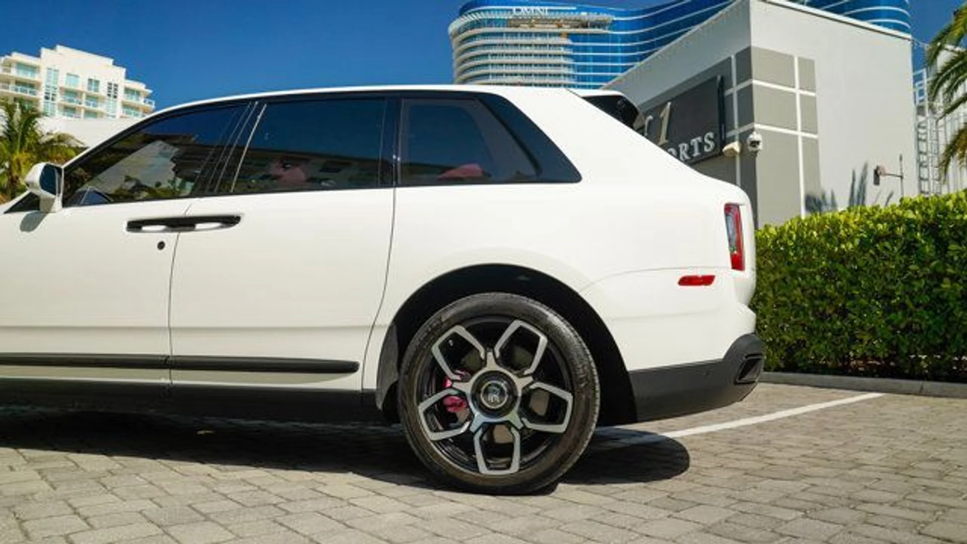 mph033_1759423145_22877899_34_640_a25d5977e5