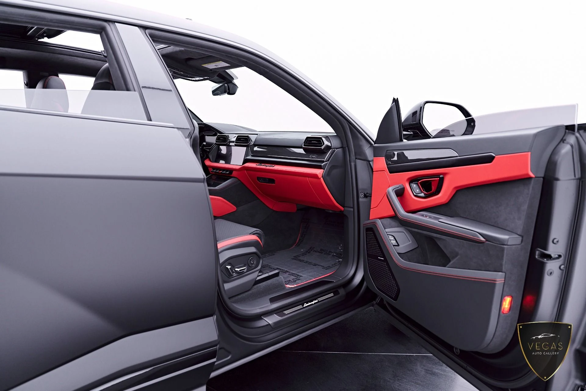 mph033_1763272099_Used_2026_Lamborghini_Urus_SE_1782163552_d61001d38f