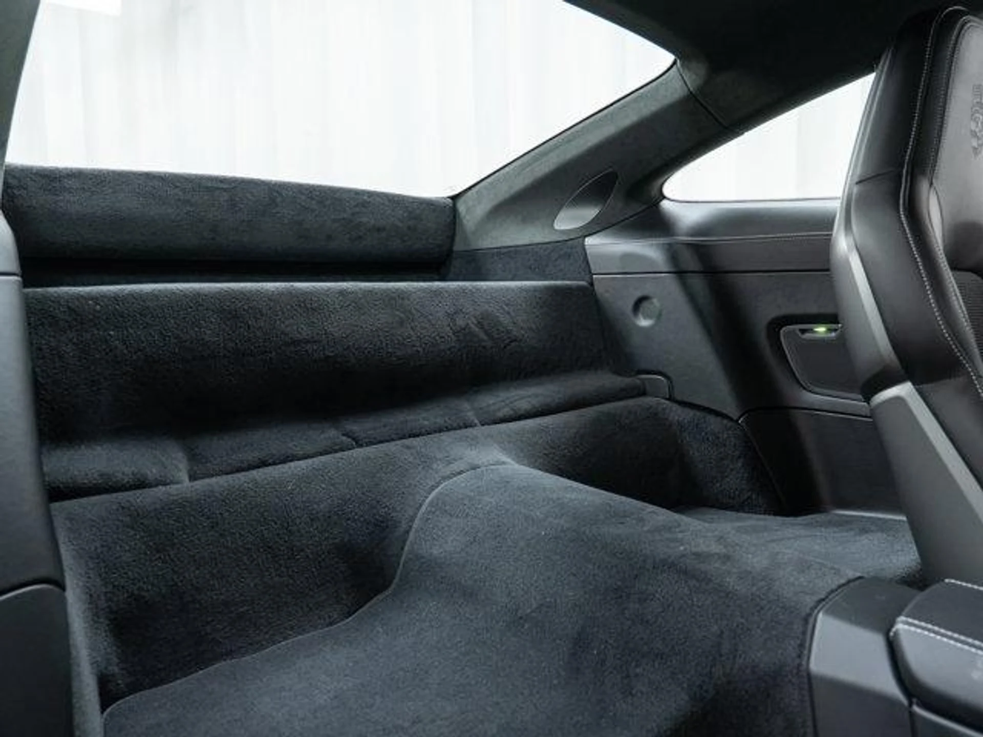 mph033_1765387058_z_Zsm_Suvma_JS_4vgh2_s_Buj_CB_Xk_M_e1ca040229