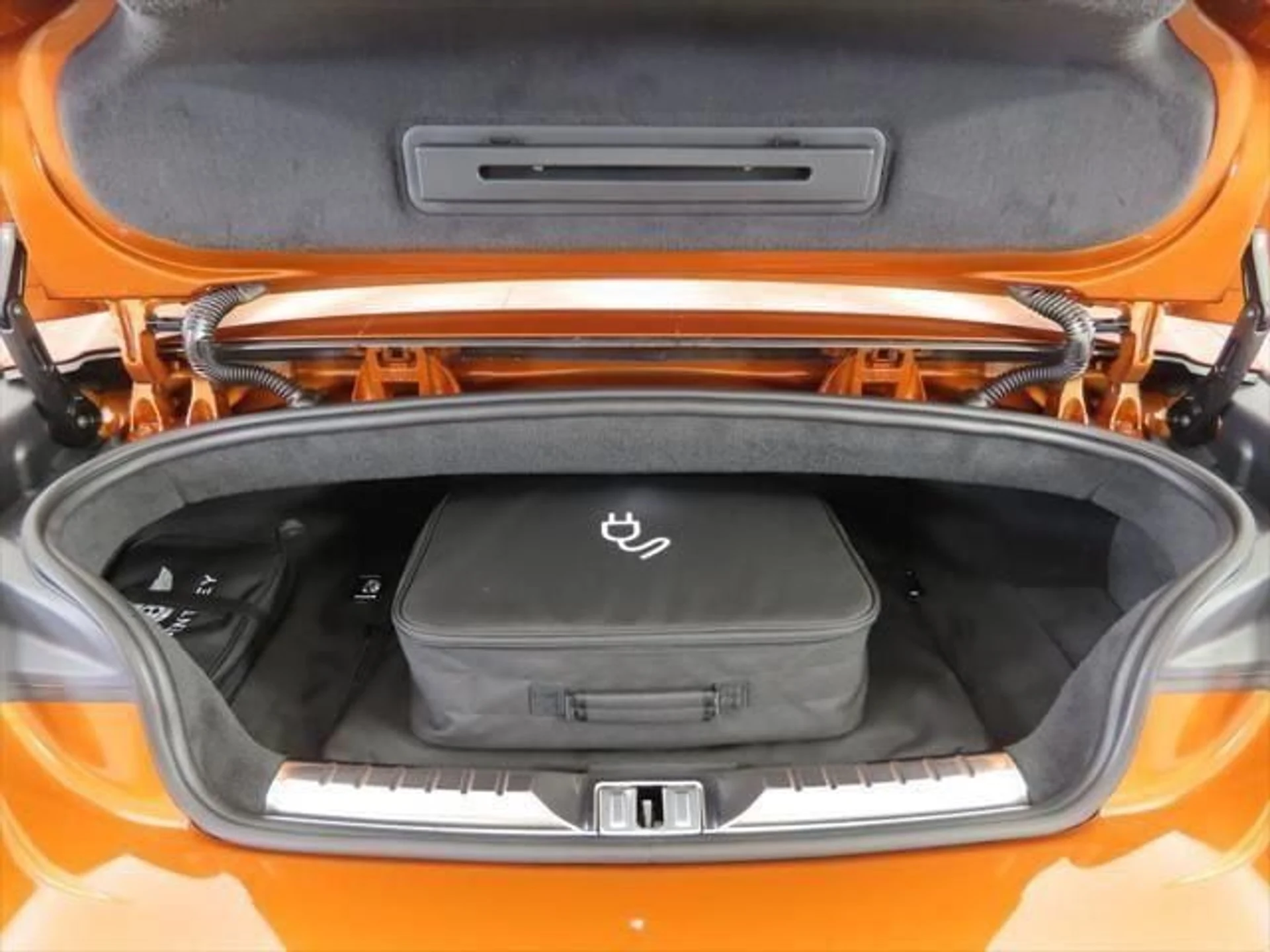 mph033_1769508753_used_2025_bentley_continental_gtblackeditionconvertible_8119_23029542_34_640_221db9a2c6