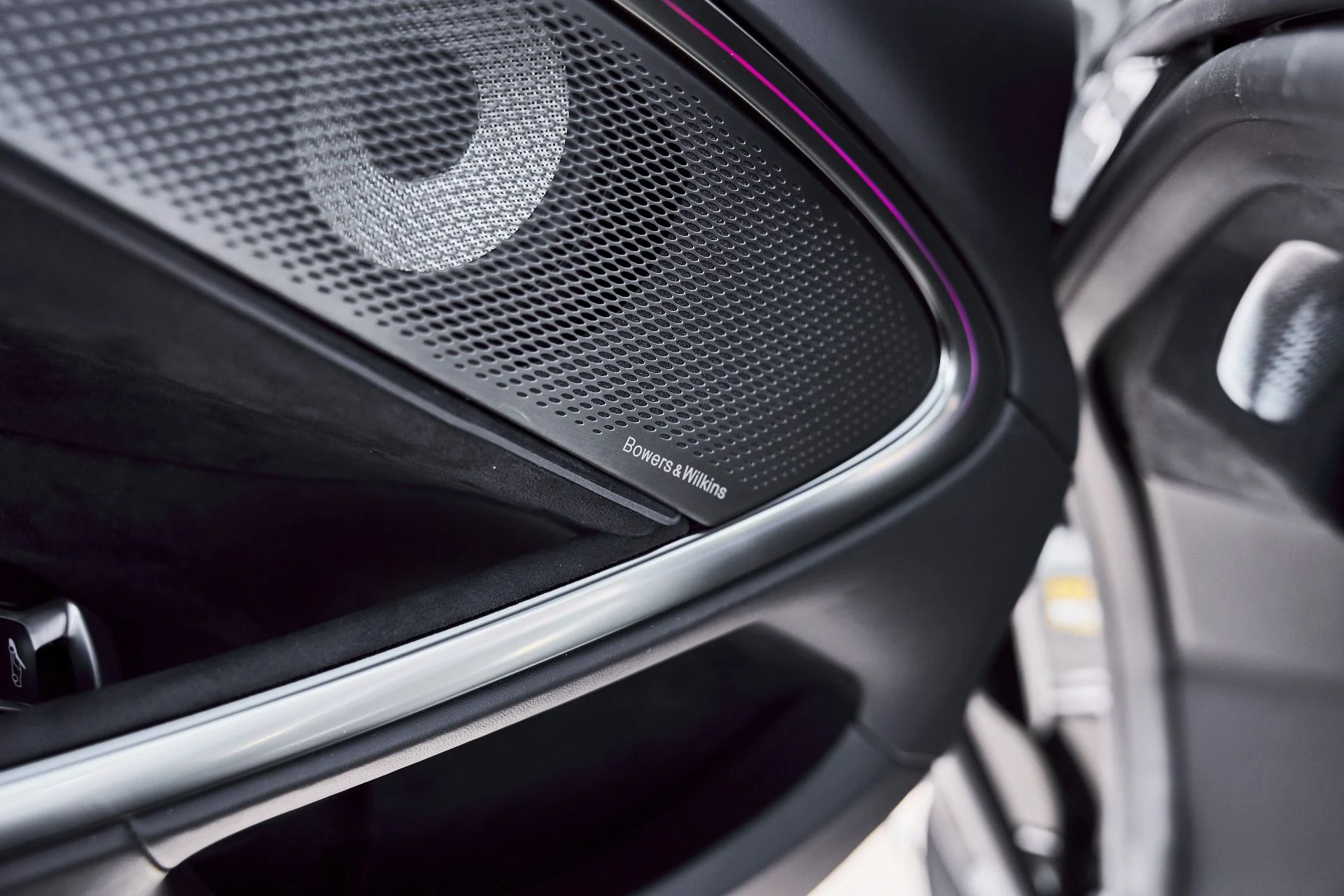 mph033_1771018066_Used_2025_Mc_Laren_Artura_Performance_1772246906_1fc89a4660