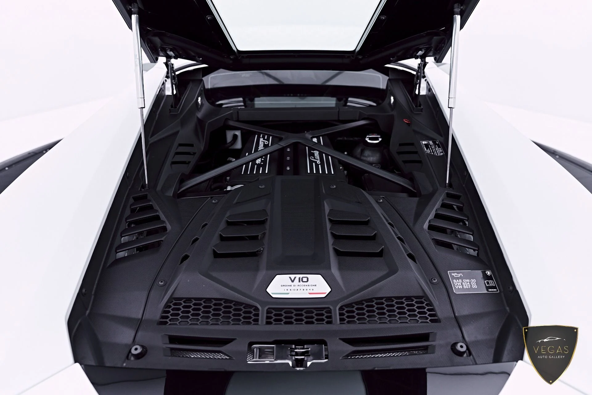 mph033_1777520084_Used_2022_Lamborghini_Huracan_EVO_Base_1782344289_78379d0979