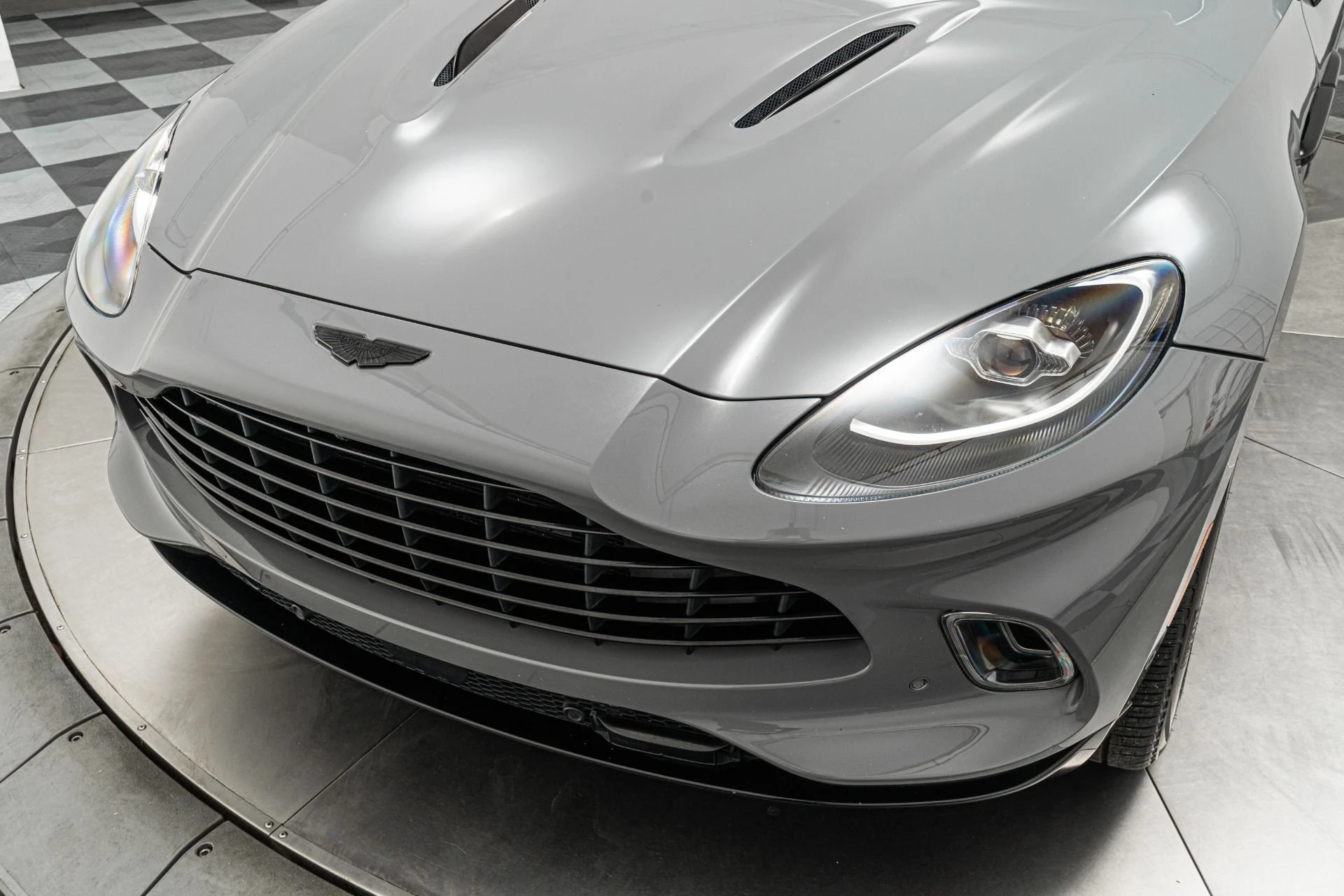 mph033_1783789978_Used_2021_Aston_Martin_DBX_22_Inch_Wheels_Heated_and_Ventilated_Front_Seats_Panoramic_Roof_1765210409_721252f176