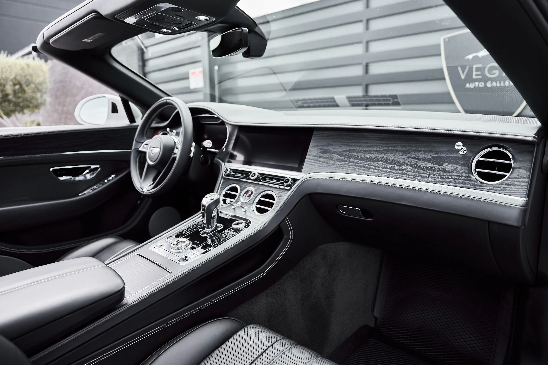 mph033_1784863603_Used_2020_Bentley_Continental_GT_V8_1777078763_fcef548faf