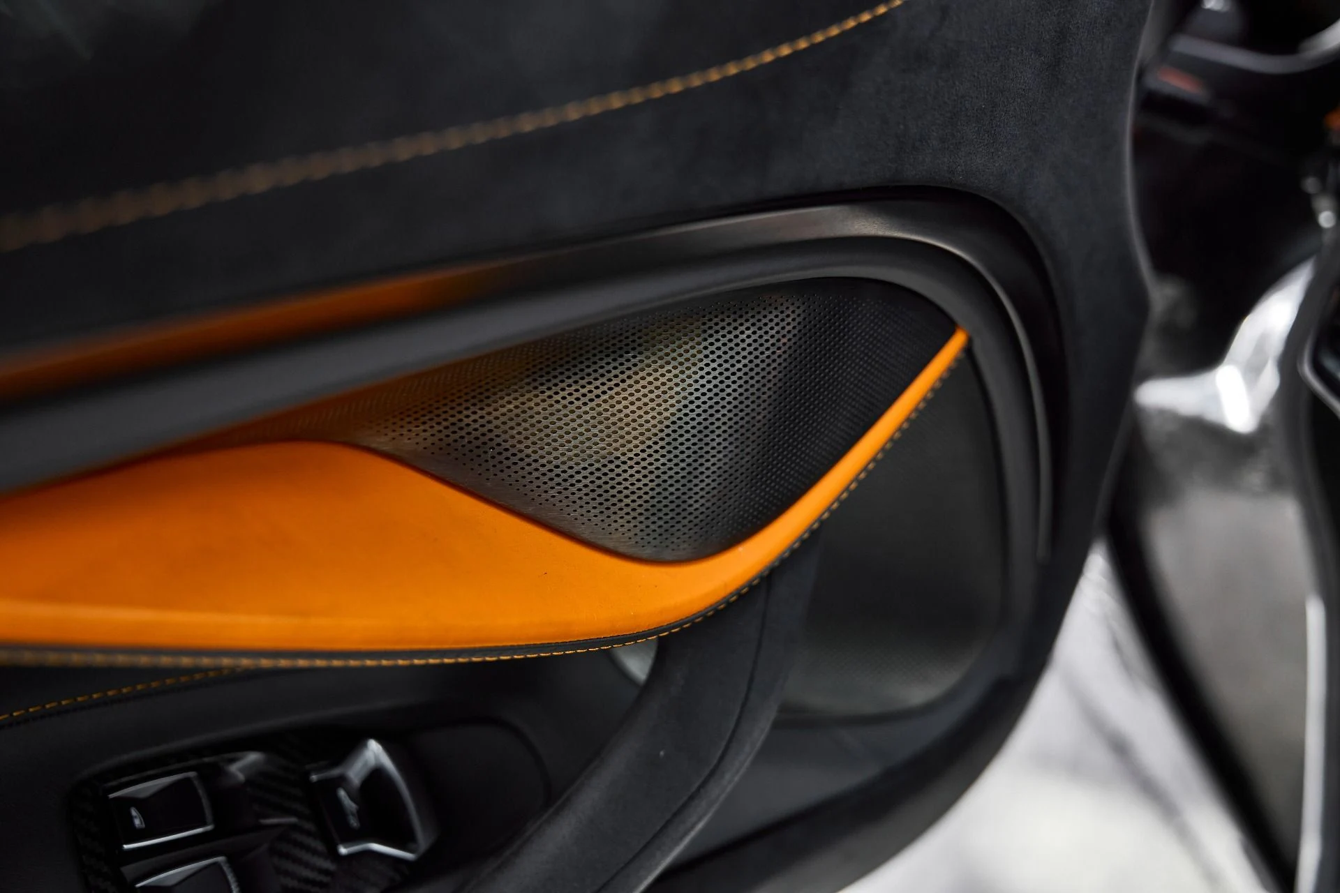 mph033_1784901558_Used_2018_Mc_Laren_720_S_Performance_1766270103_9ca472d397