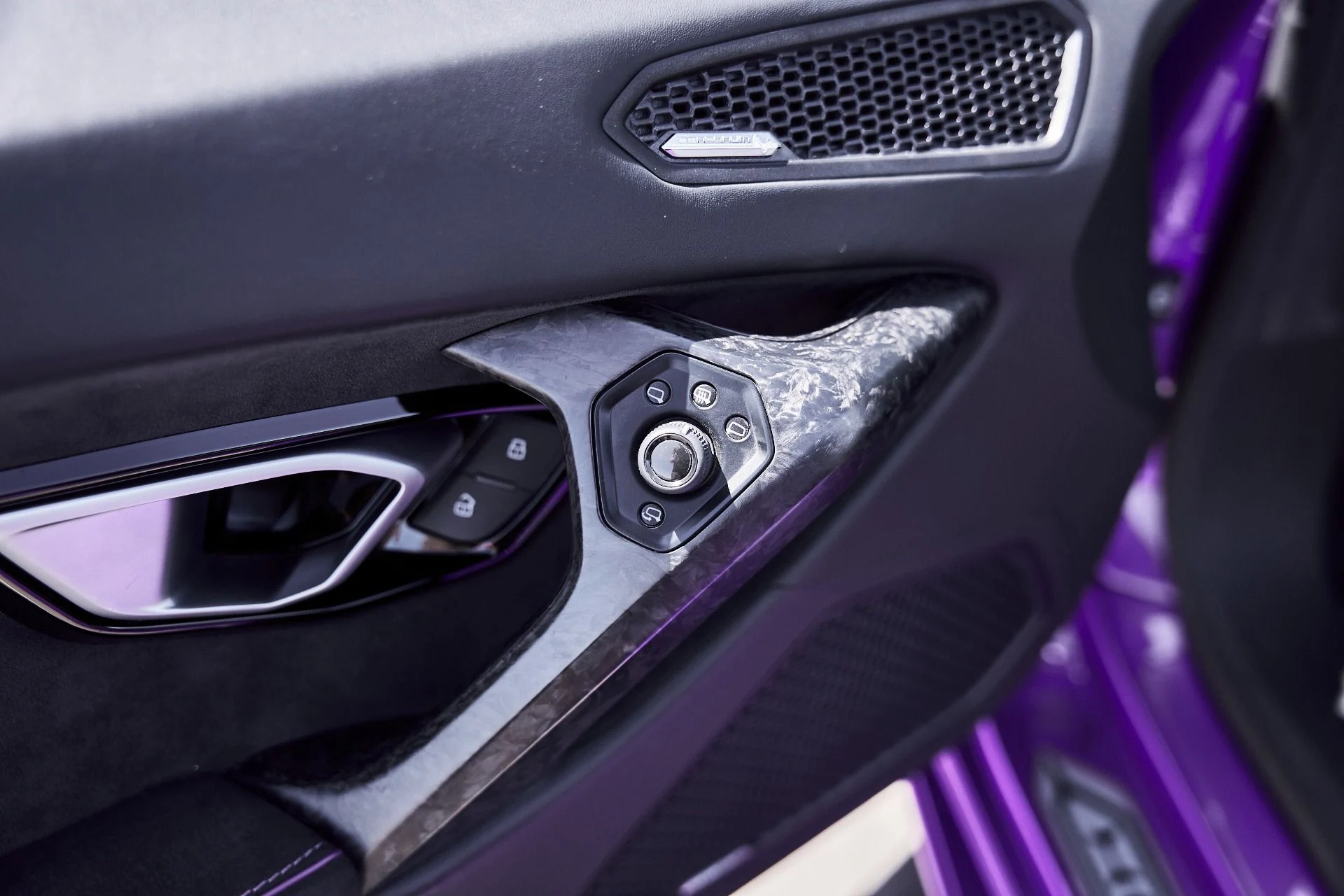 mph033_1784924816_Used_2024_Lamborghini_Huracan_EVO_Base_1776733882_c83d5aee28