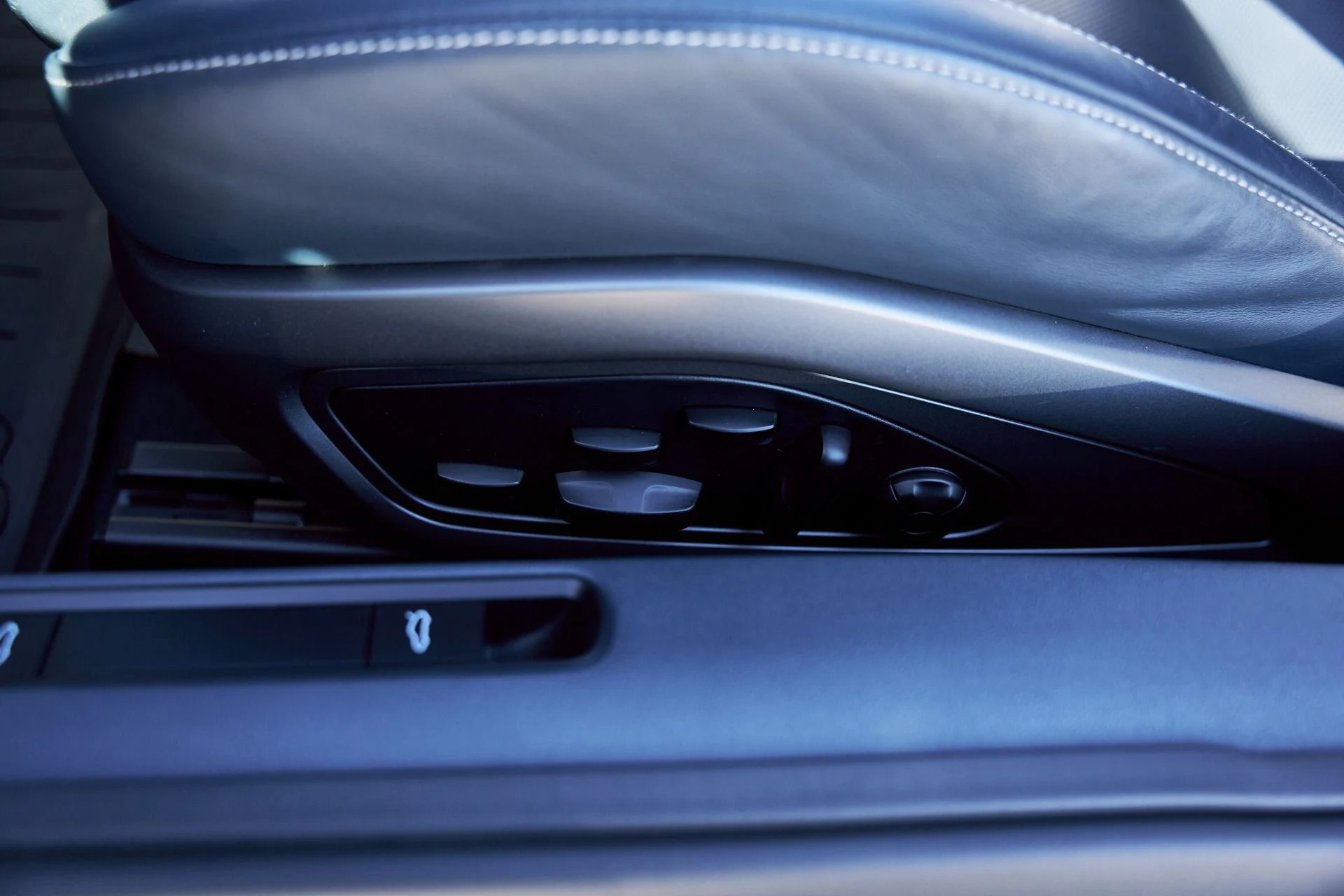 mph033_1789895259_Used_2021_Porsche_911_Turbo_S_1768868937_43b99ca515