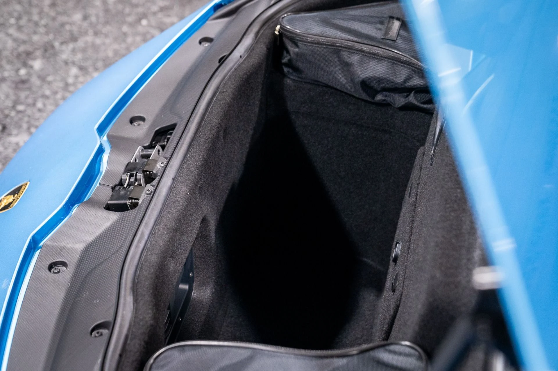 mph033_1791342220_Used_2023_Lamborghini_Huracan_Tecnica_Ad_Personam_Paint_Extended_Warranty_1770324395_04fe4eefa3