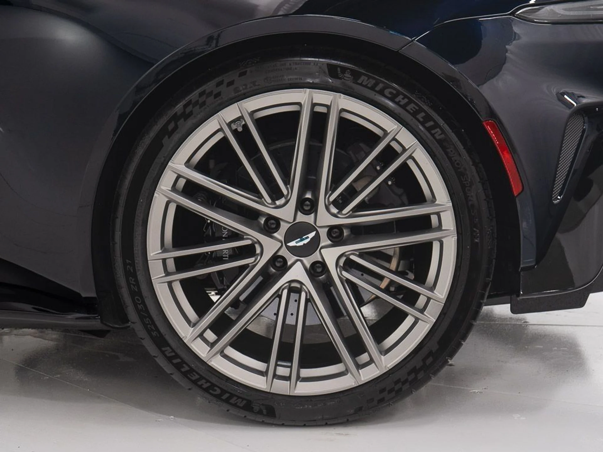 mph033_1809094495_c6b0957f808b9b3a86a44ee6480906eb_1ffde72f2e