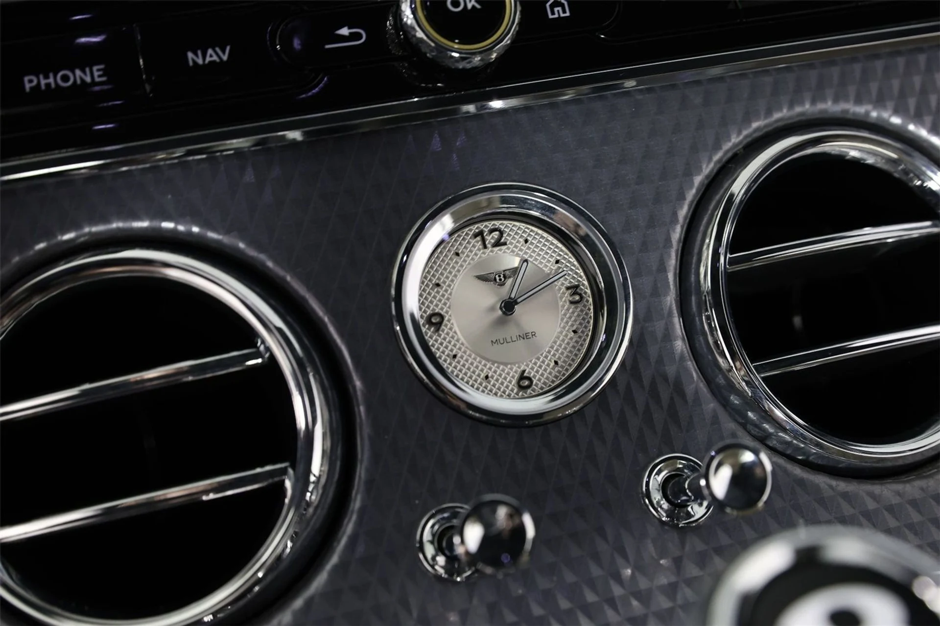 mph033_180922072_7a57a3727a5718b56d7b23338ae9e7a1_2a09b9f5d0